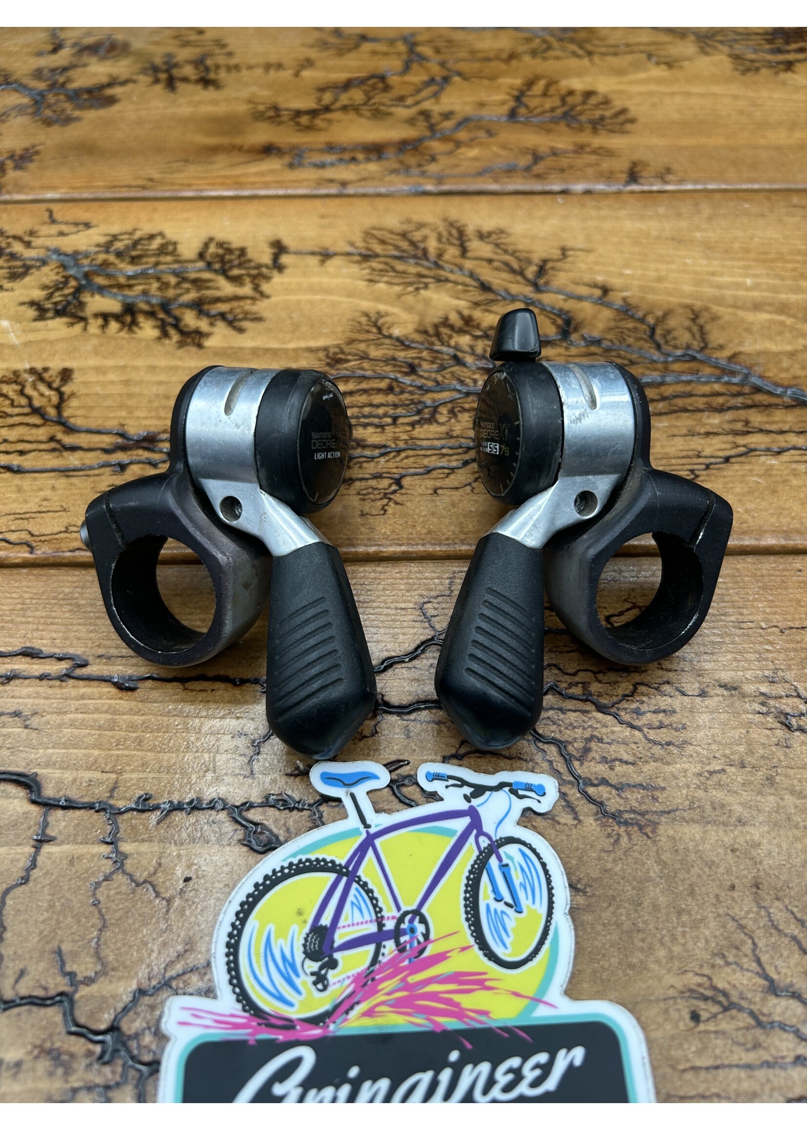 SHIMANO Shimano Deore XT SL-M732 7 Speed Thumb Shifters