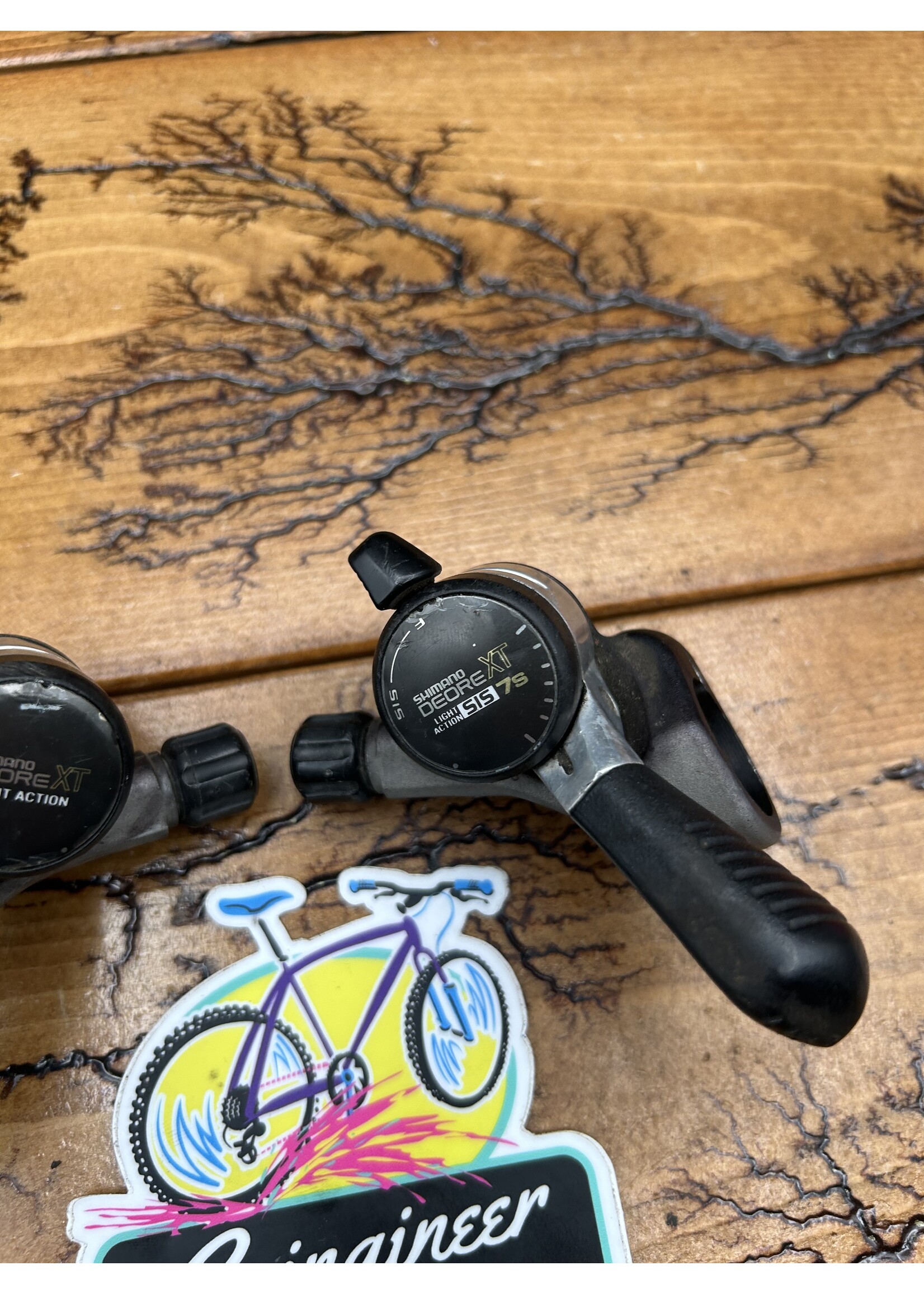 SHIMANO Shimano Deore XT SL-M732 7 Speed Thumb Shifters