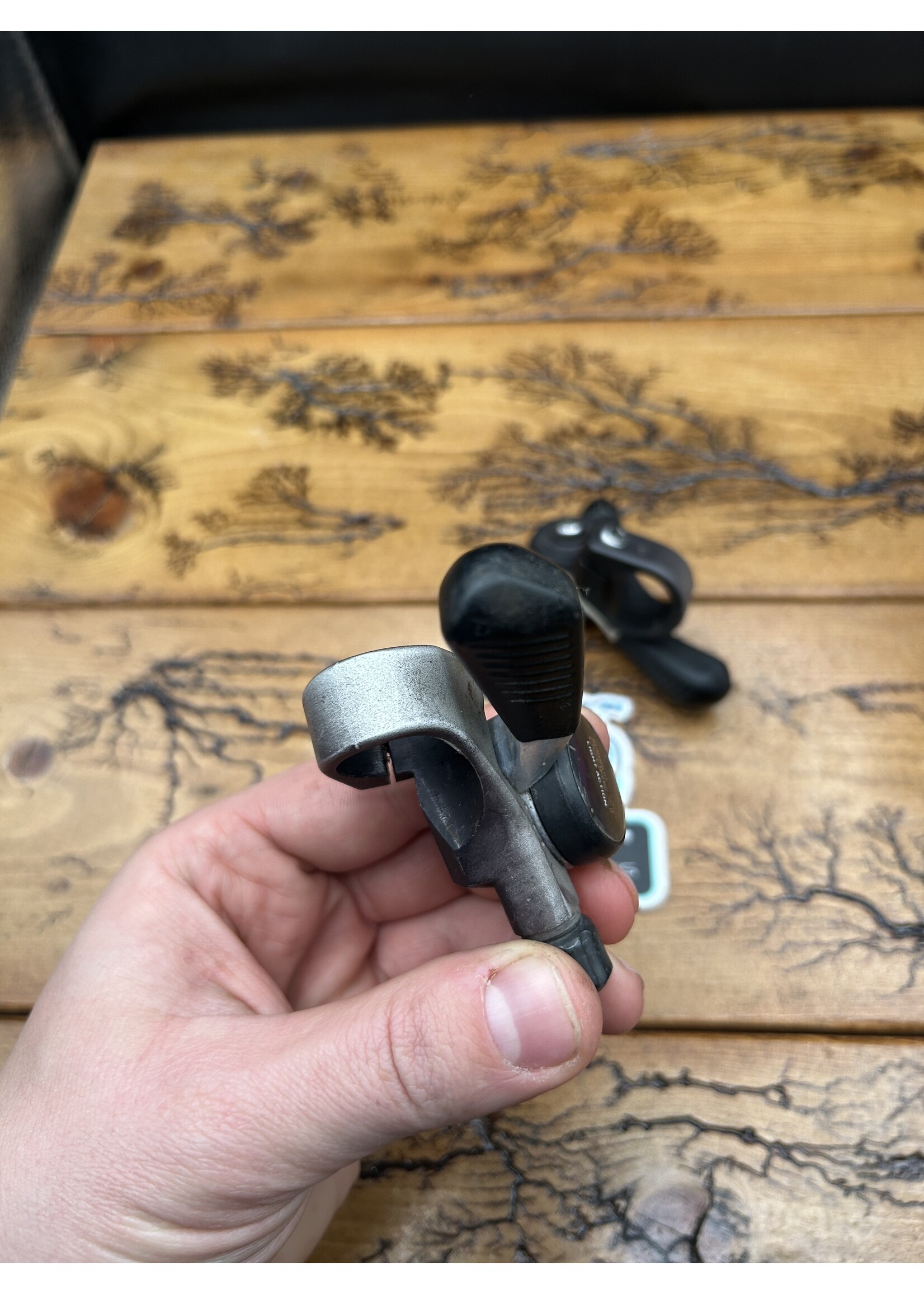SHIMANO Shimano Deore XT SL-M732 7 Speed Thumb Shifters