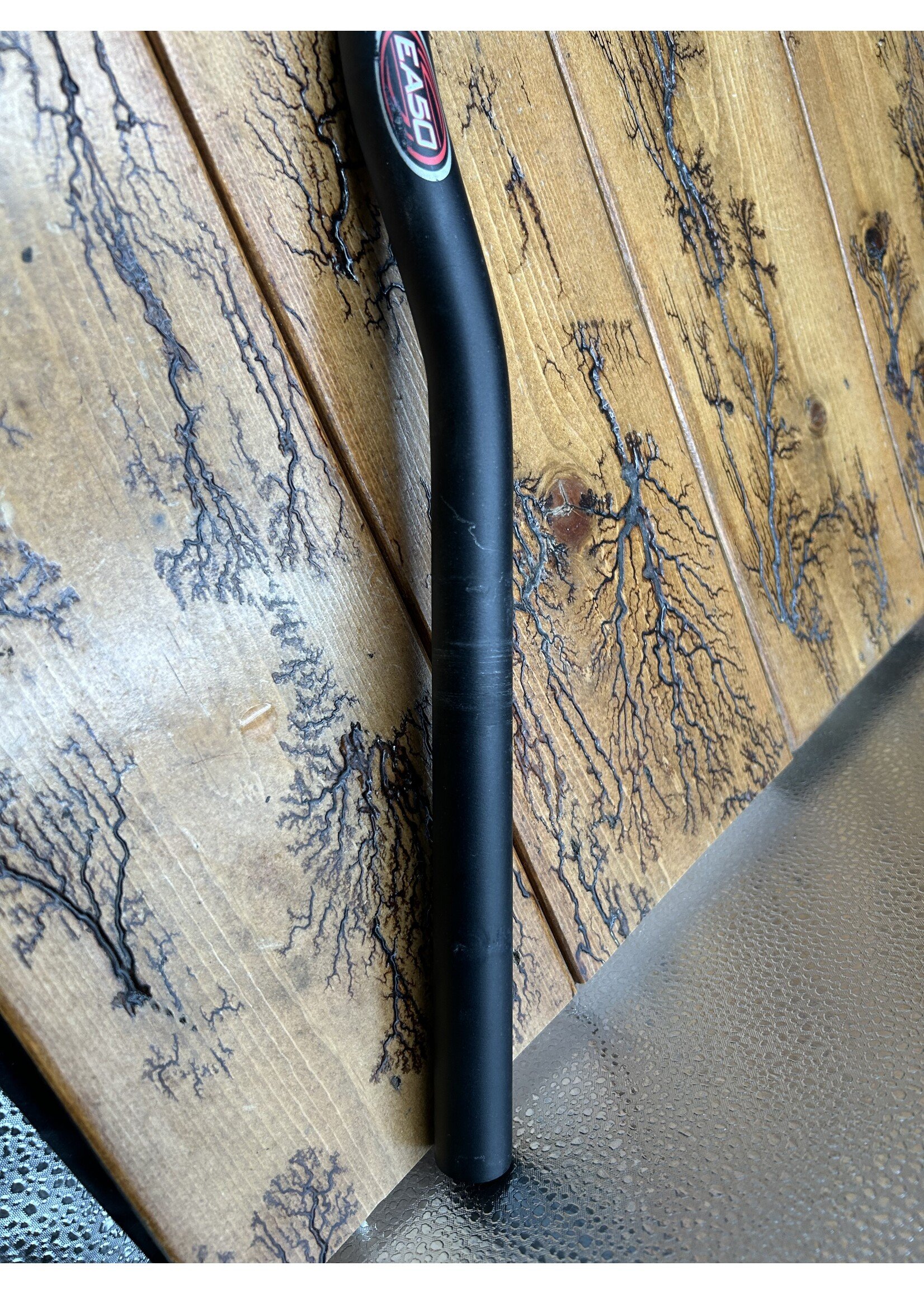 Easton Easton EA50 685mm Mid Rise 25.4mm Handlebar