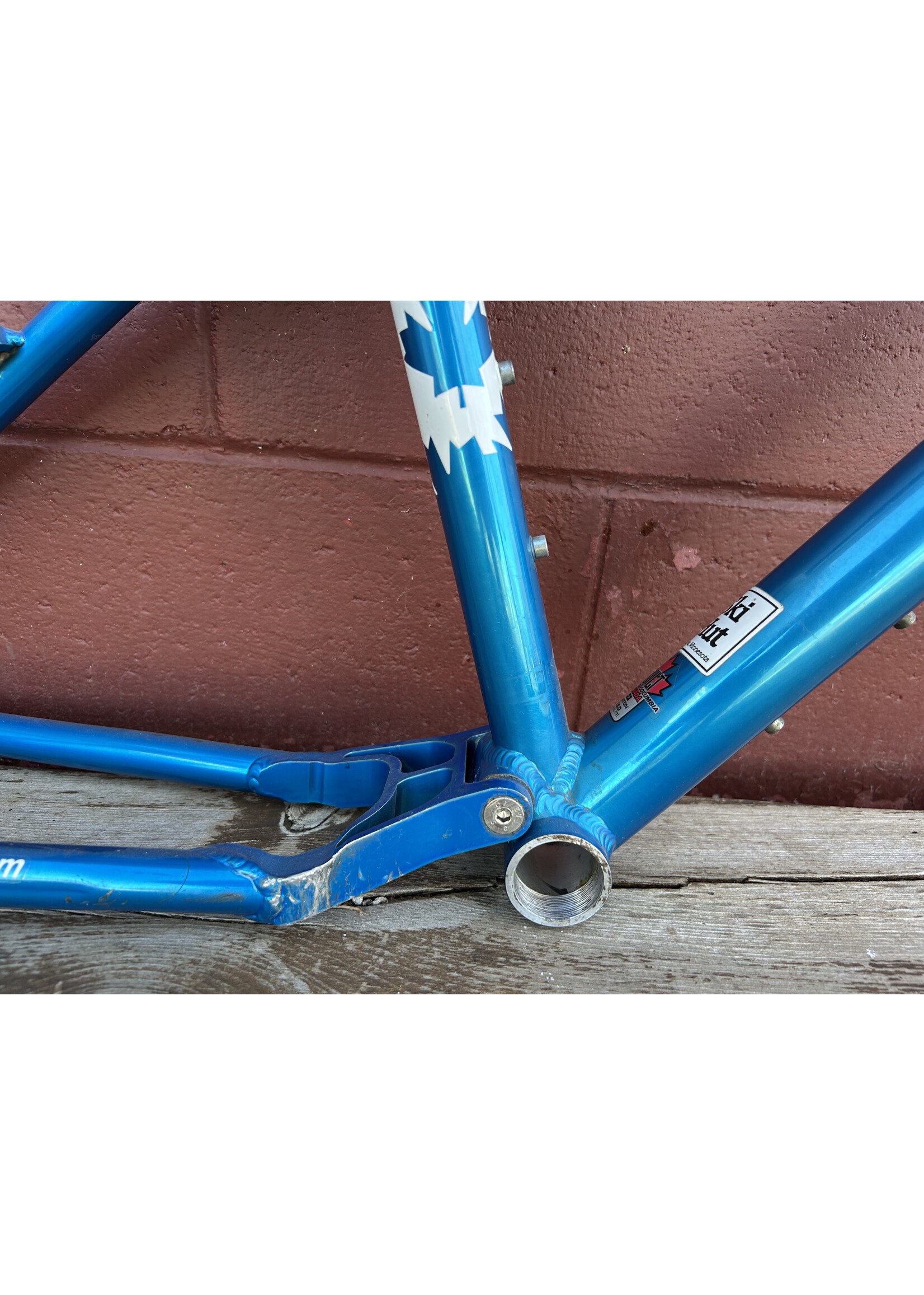 Rocky Mountain 2000 16.5" Rocky Mountain Element TO Frame