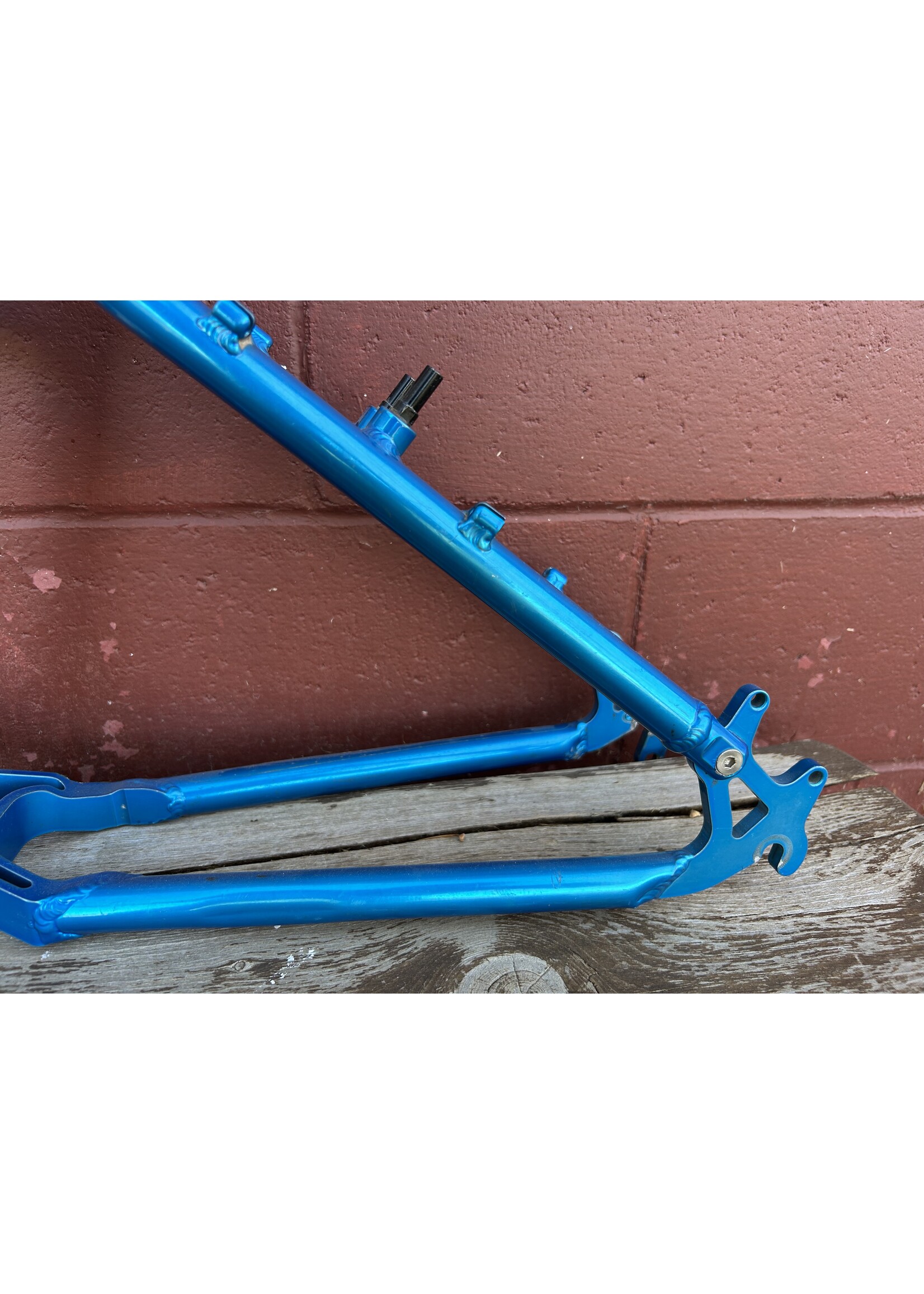 Rocky Mountain 2000 16.5" Rocky Mountain Element TO Frame