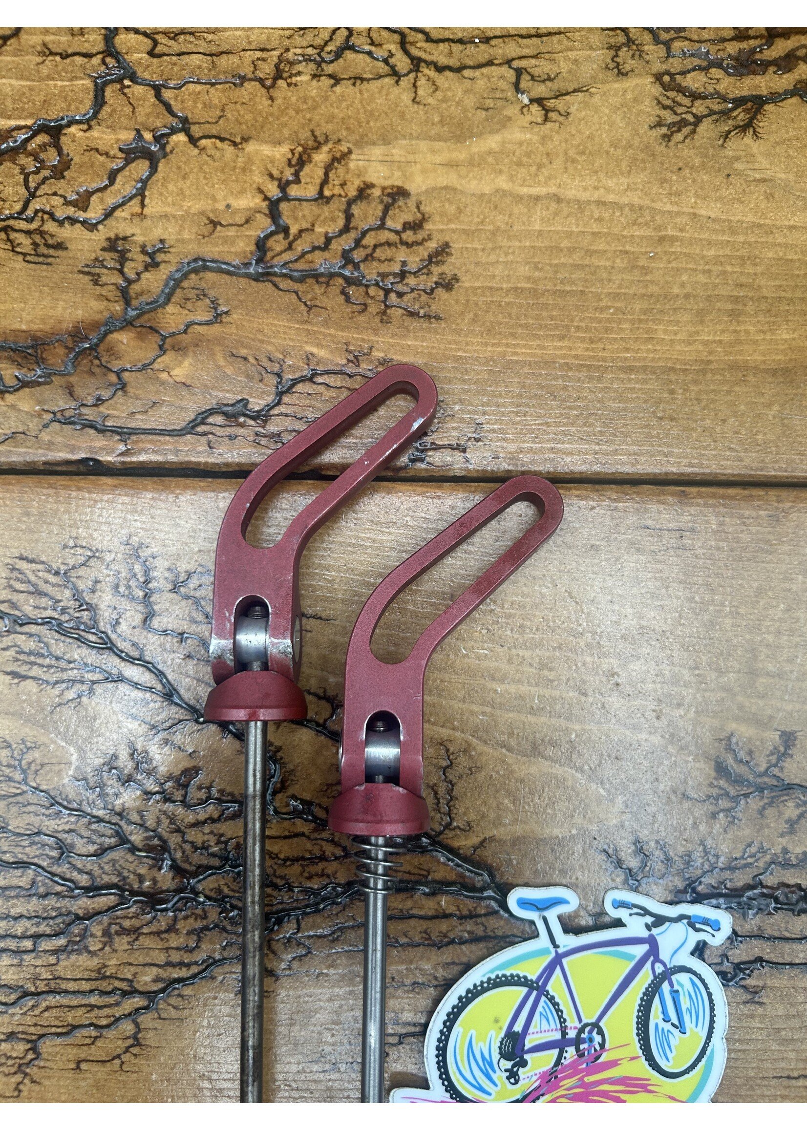 Critical Racing Critical Racing Red Titanium Quick Release Skewer Set