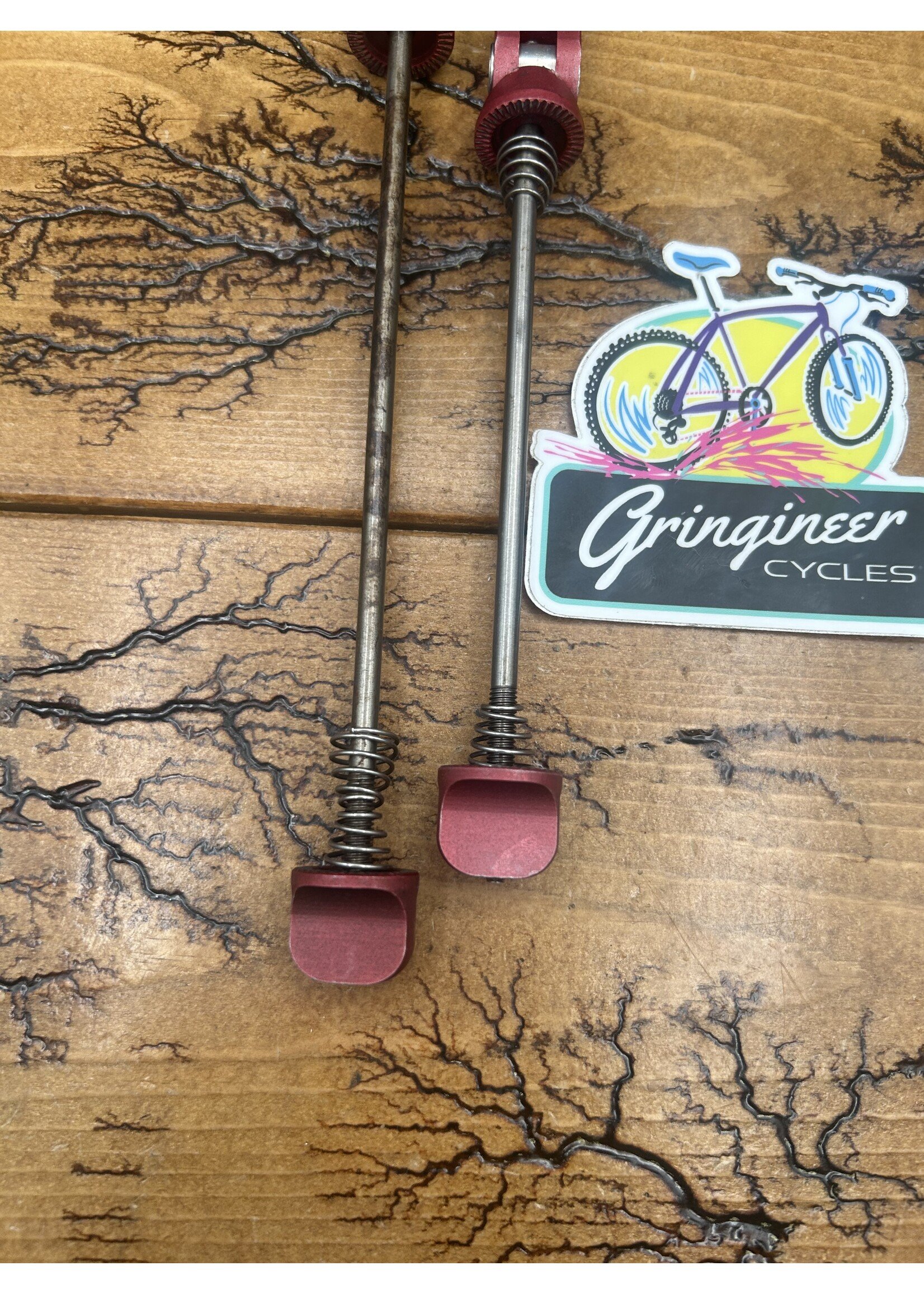 Critical Racing Critical Racing Red Titanium Quick Release Skewer Set