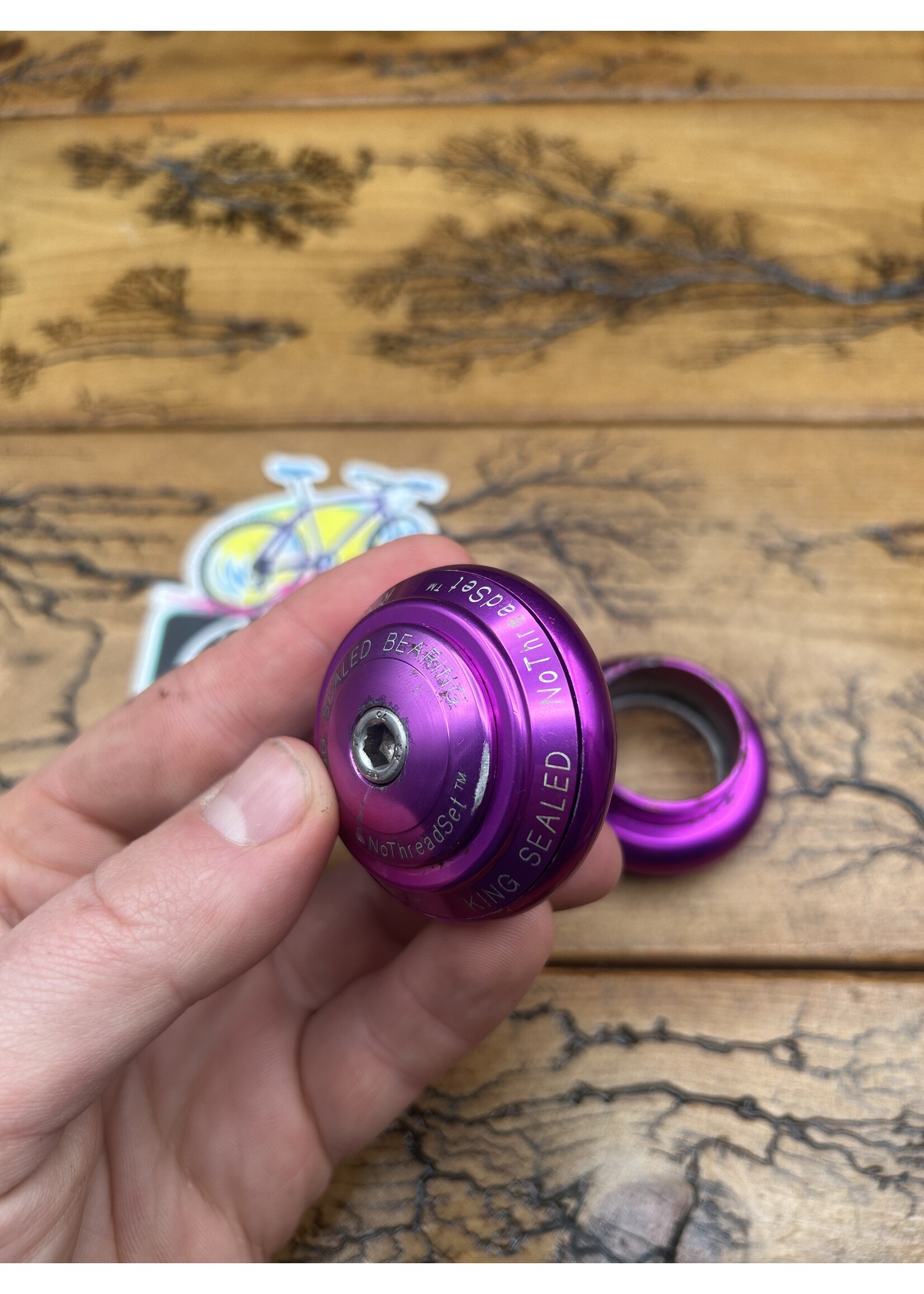 Chris King Chris King 1 1/8 Purple No Logo NoThreadset Headset