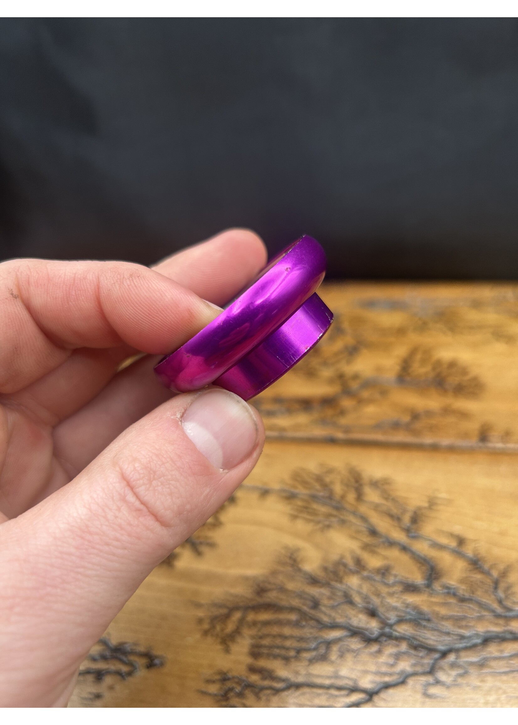 Chris King Chris King 1 1/8 Purple No Logo NoThreadset Headset