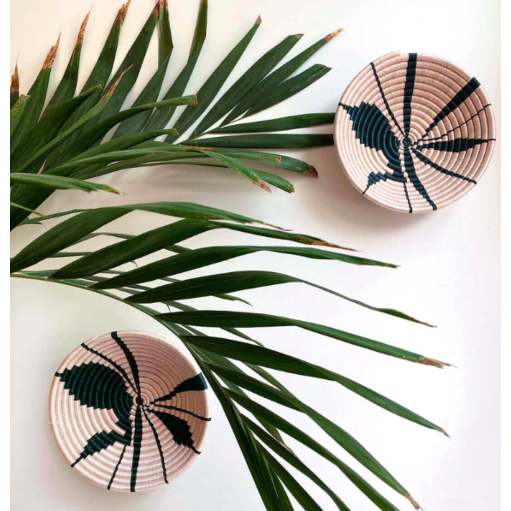 Leaf Plateau Wall Plate