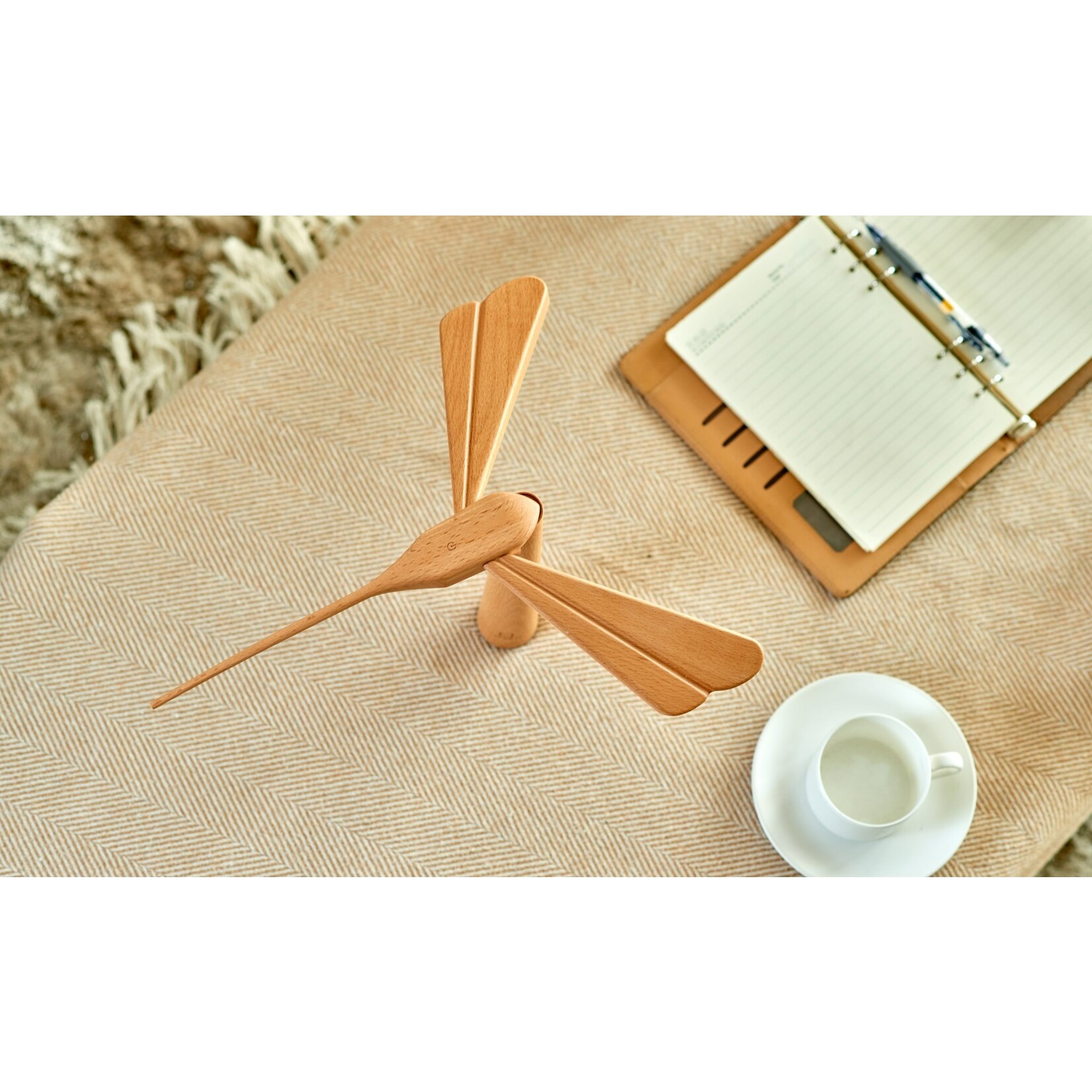 Gingko Design Dragonflight Balance Light- Walnut