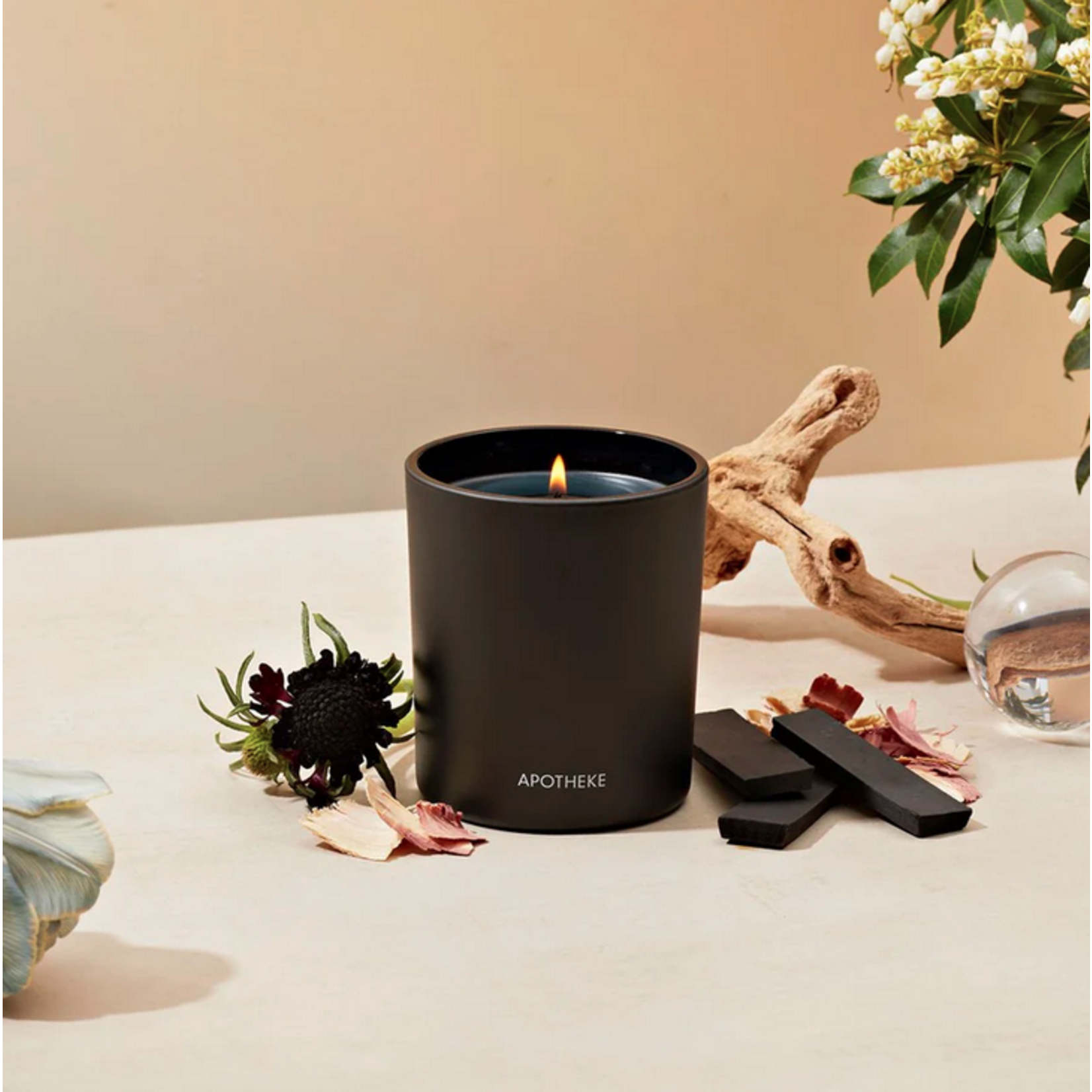 Apotheke Charcoal Candle