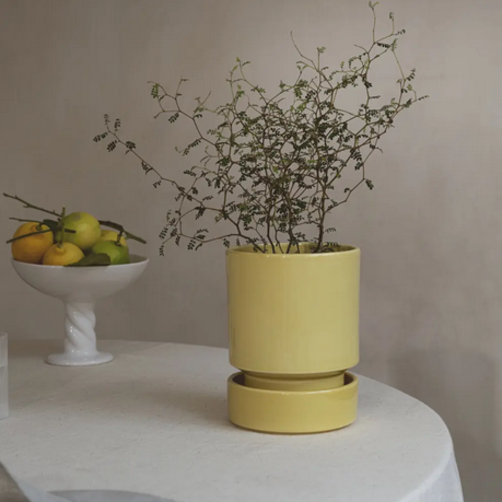 Bergs Potter Hoff Glazed Planter- 18cm Pale Yellow