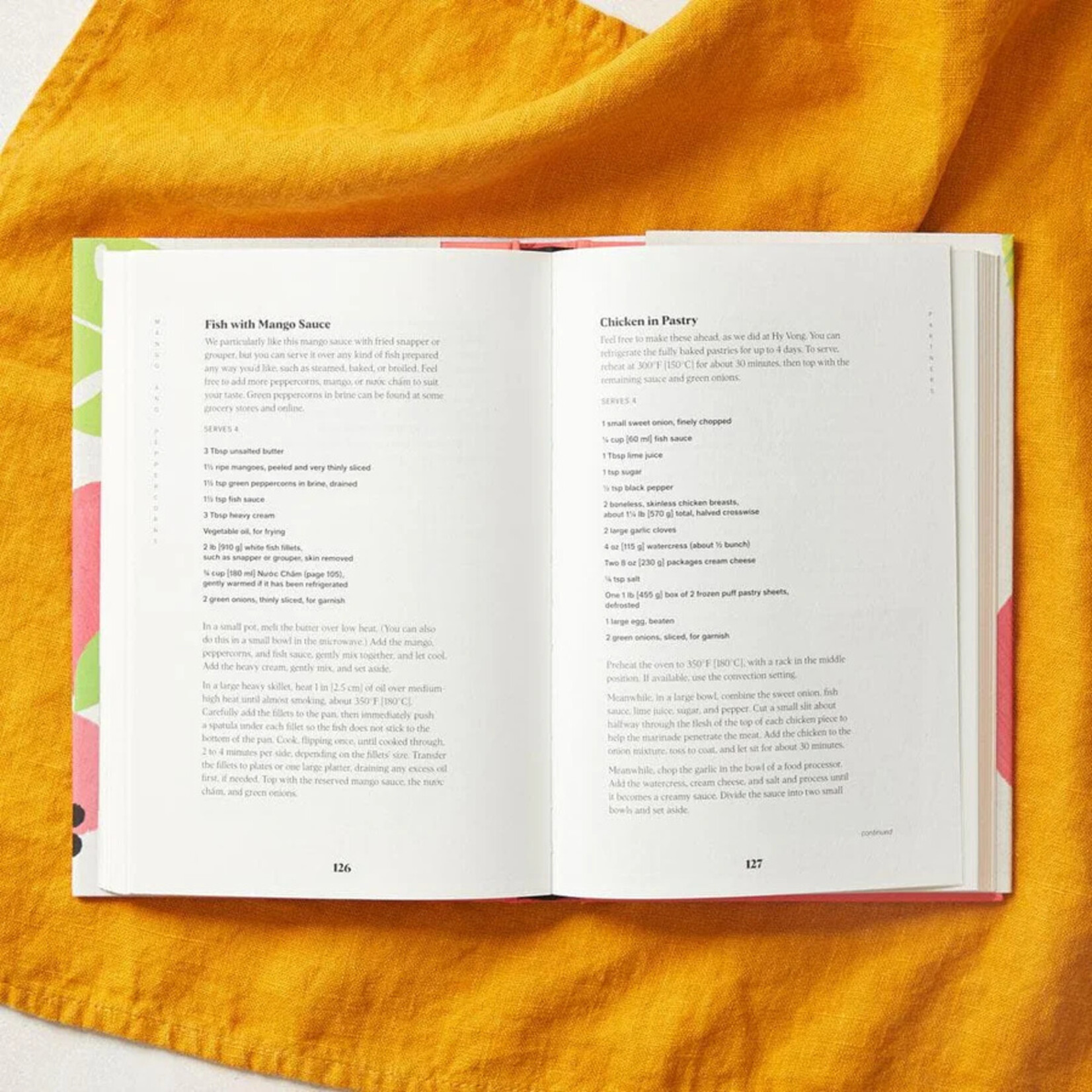 Chronicle Books Mango and Peppercorns