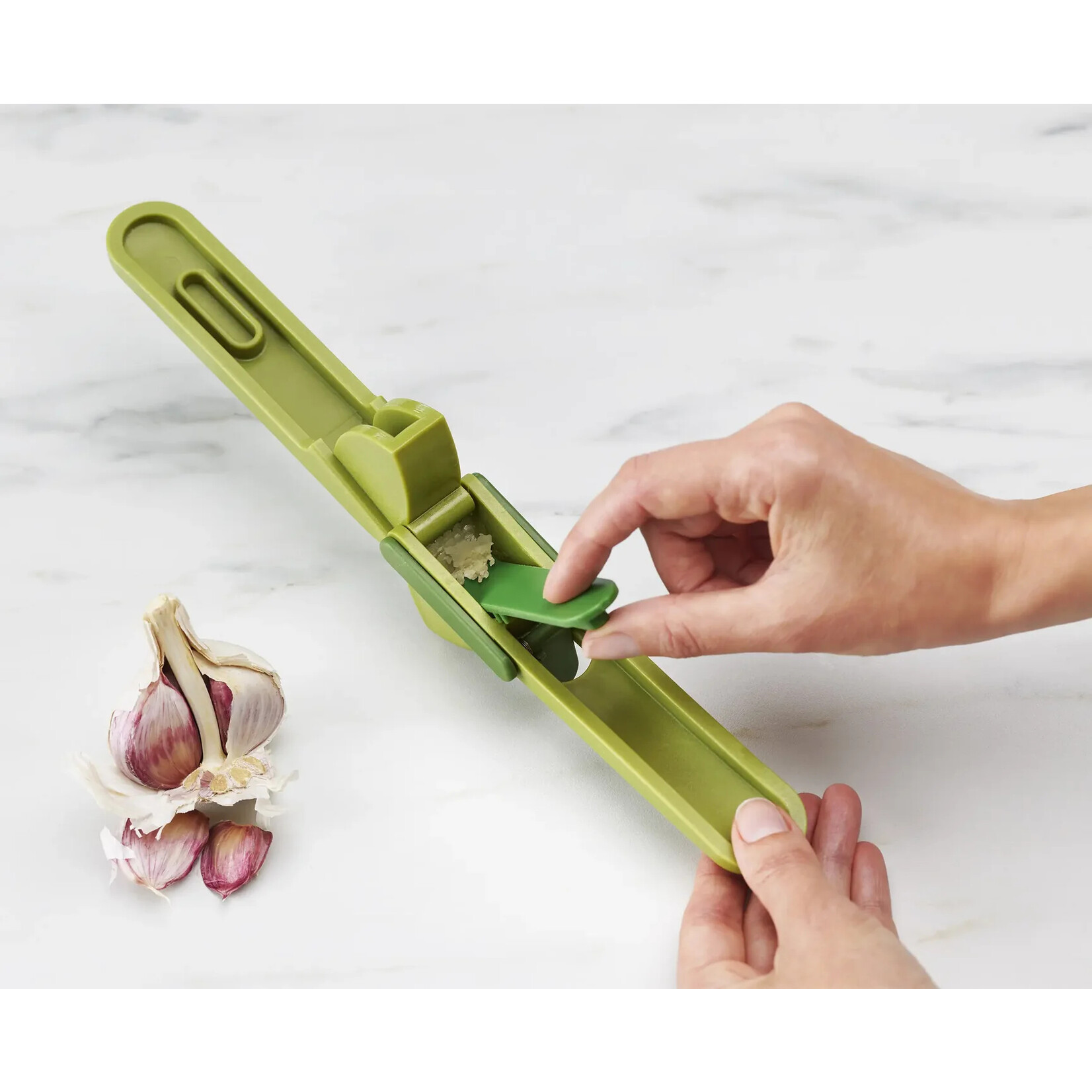 CleanForce Garlic Press