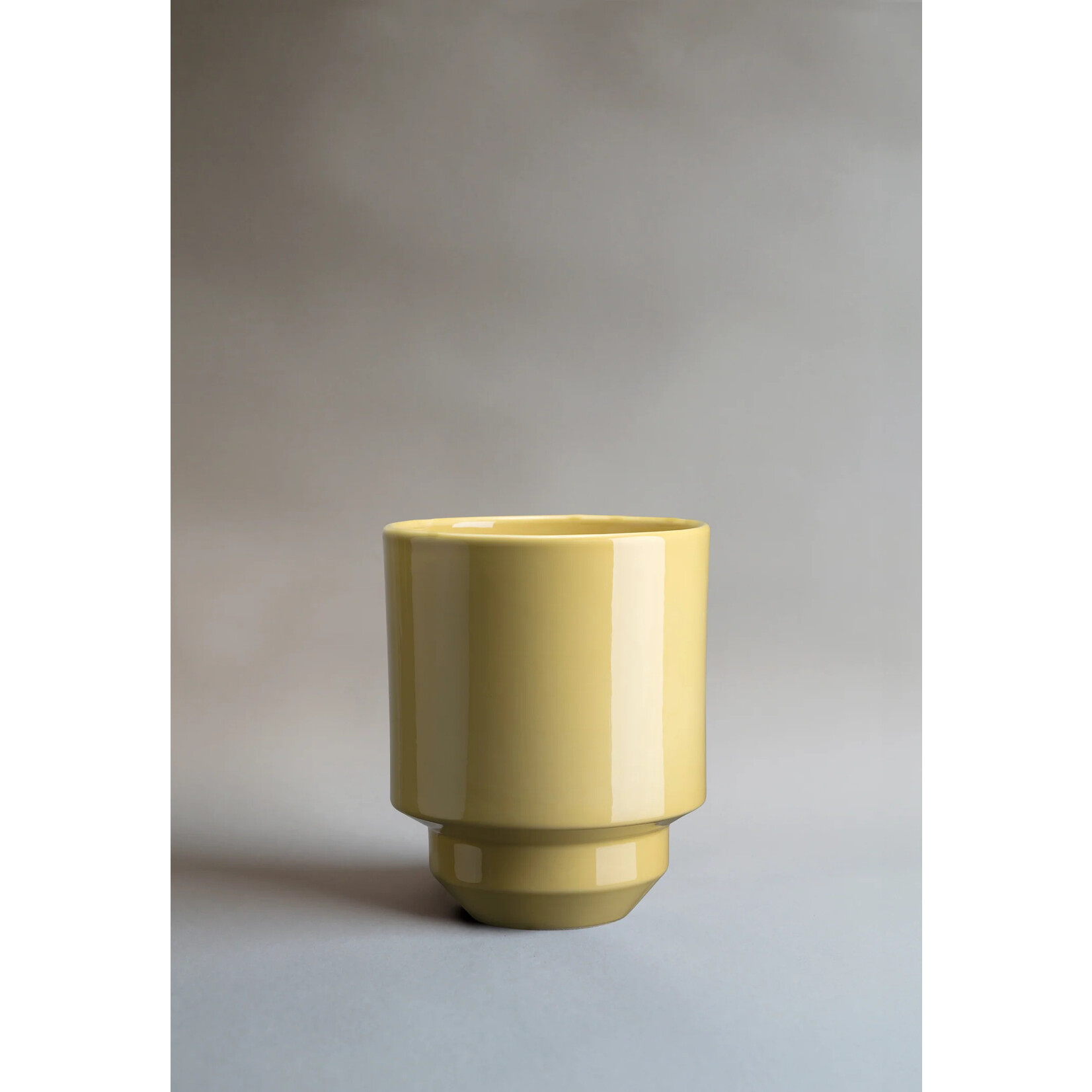 Bergs Potter Hoff Glazed Planter- 18cm Pale Yellow