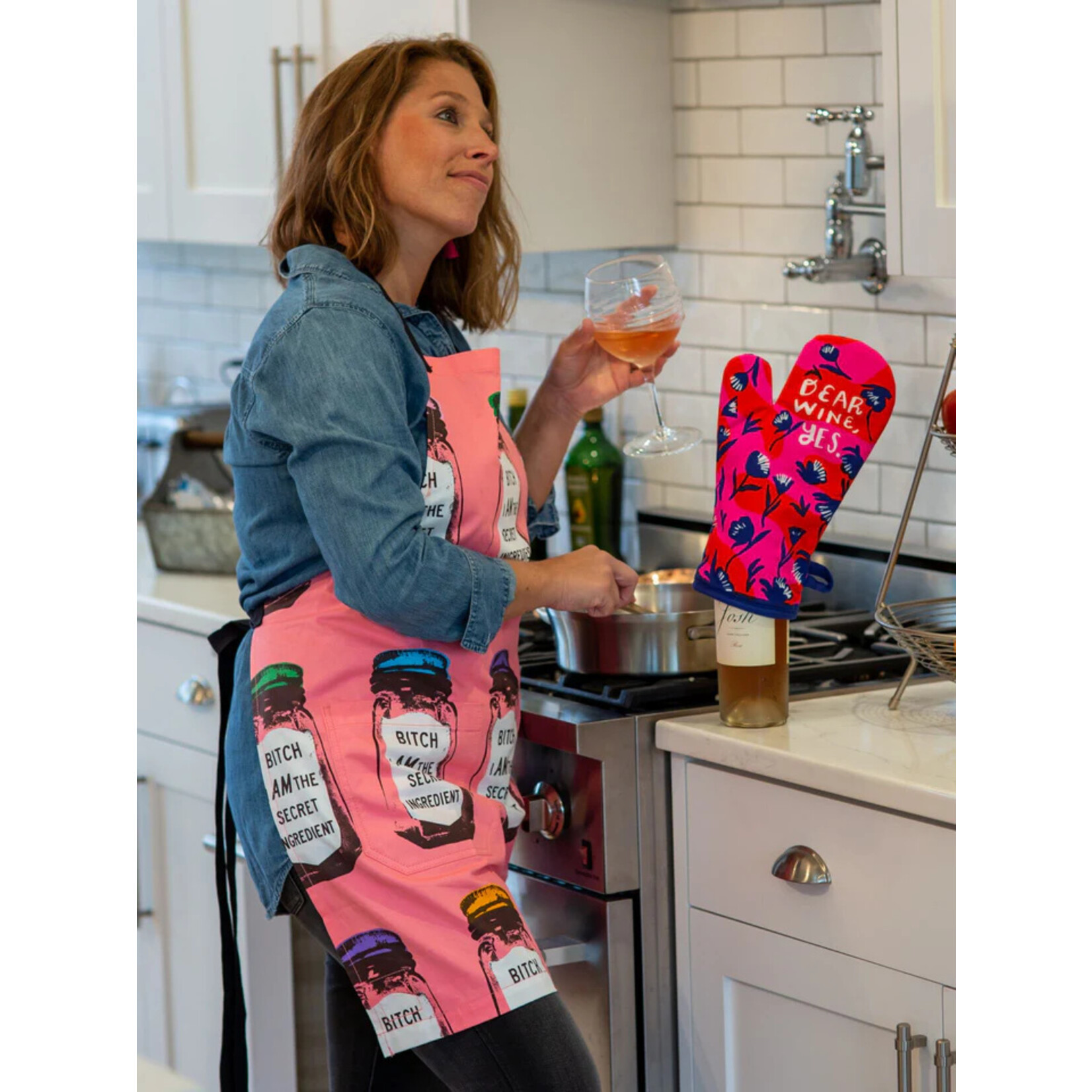 Blue Q Dear Wine, Yes Oven Mitt