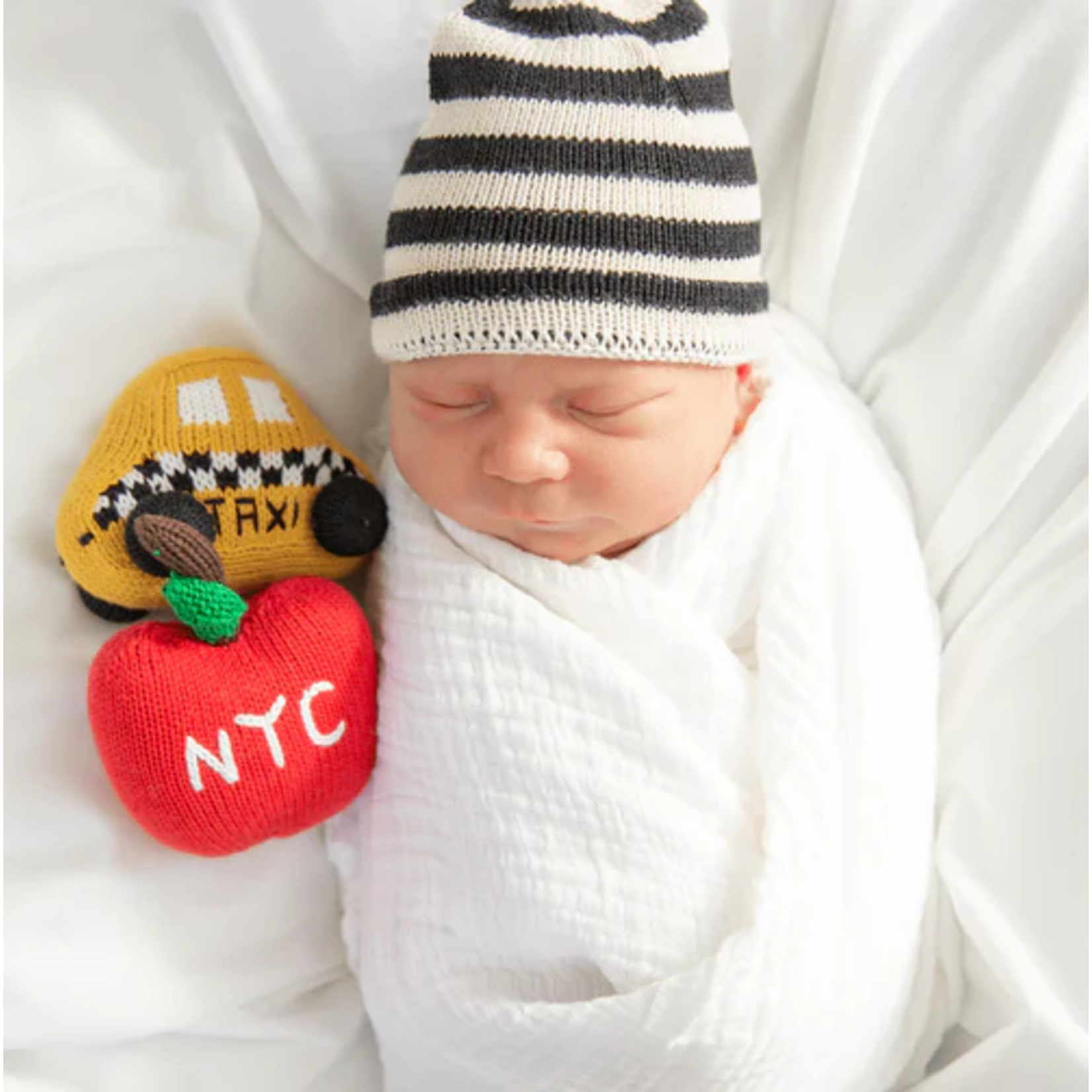 Estella Organic Big Apple Rattle