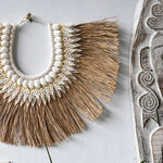 Joglo Living Raffia Seagrass Shell Necklace- Kawe