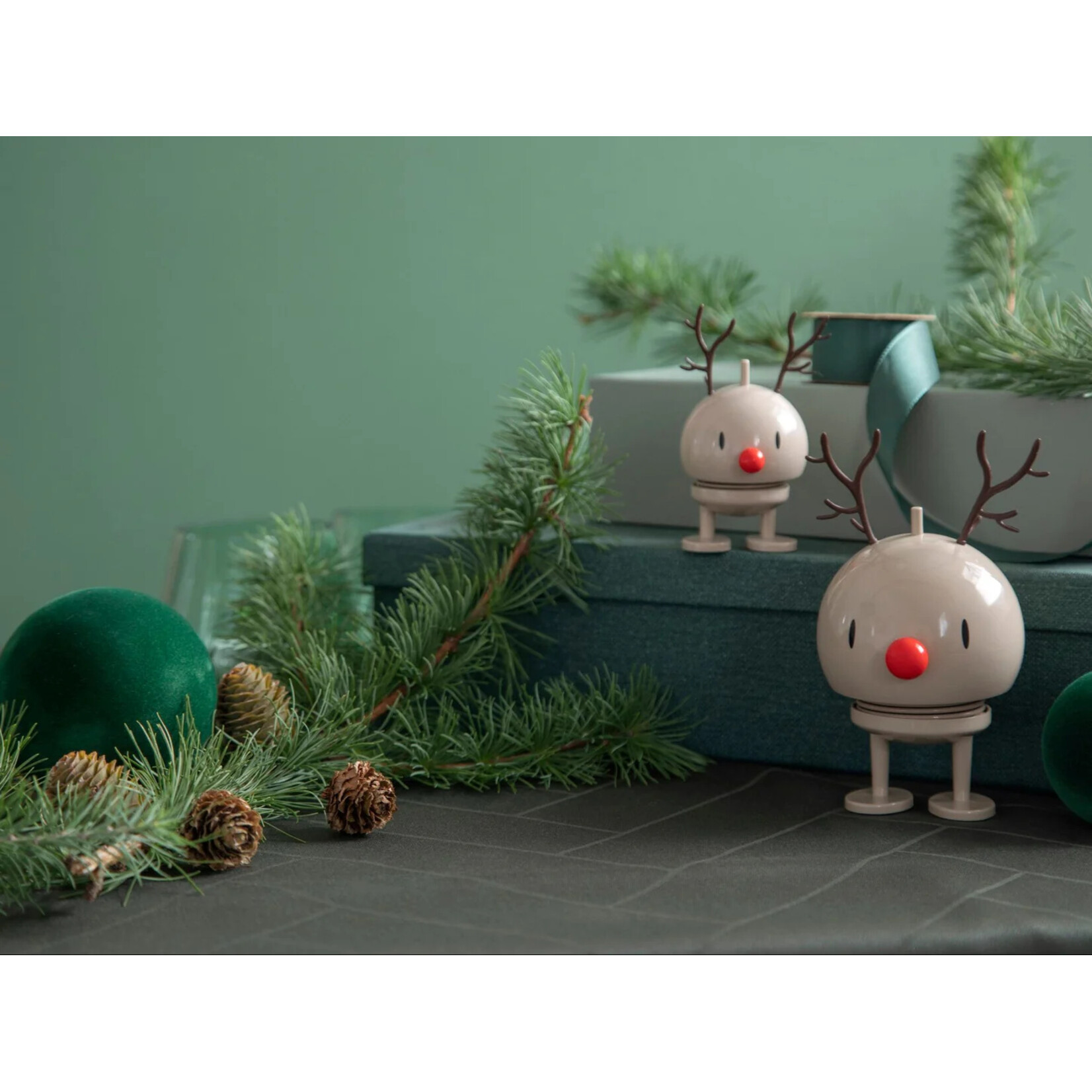 F&H Group Hoptimist Holiday Reindeer Bumble- Latte Small