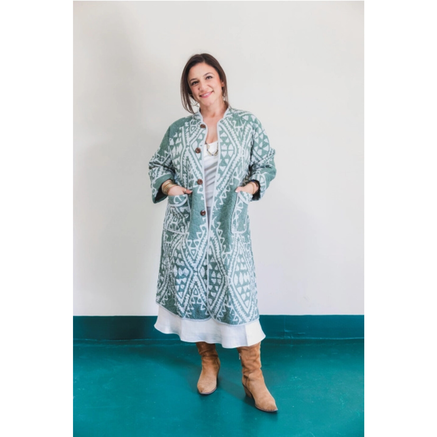 Peking Handicraft Aisha Robe