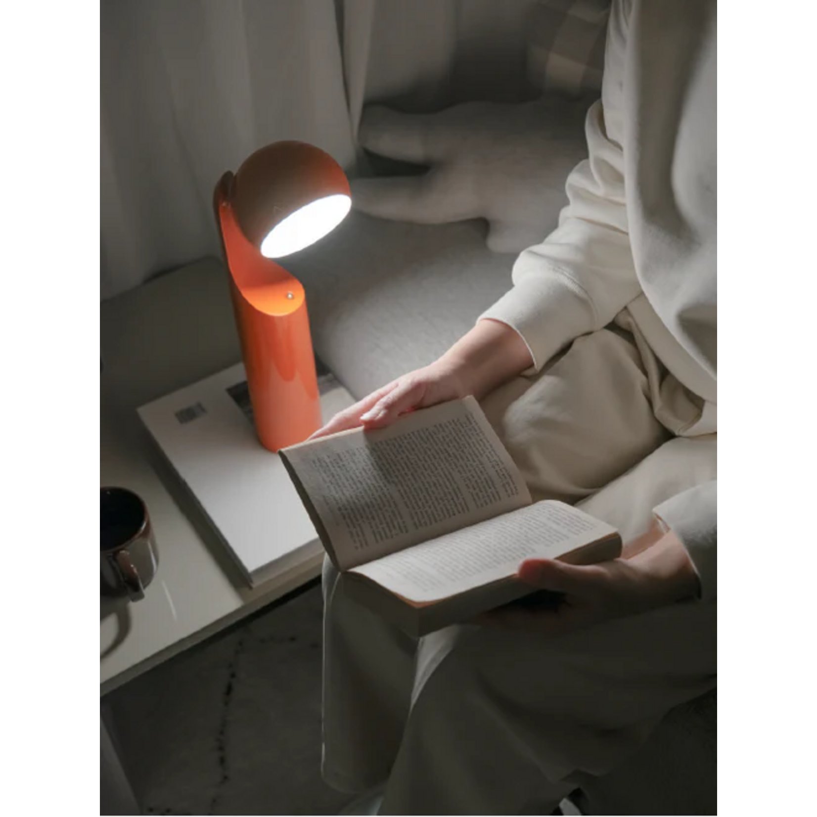 Intent Fine Lumen- MONO Portable Reading Lamp (Tangerine)