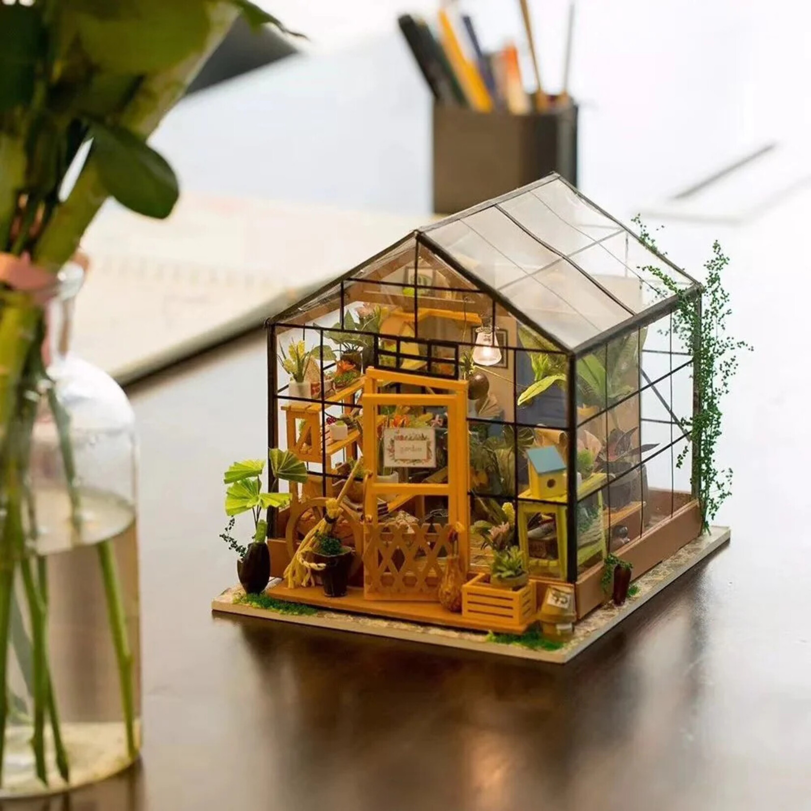 Hands Craft DIY Mini House Kit: Cathy's Flower House
