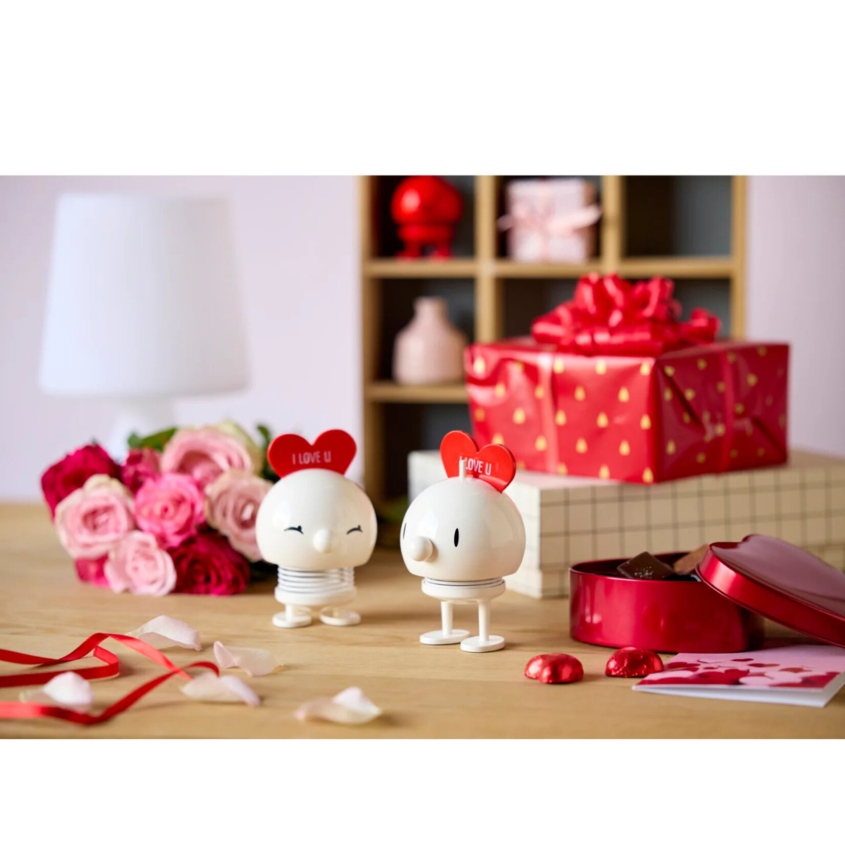 F&H Group Hoptimist Love Bumble- White Small