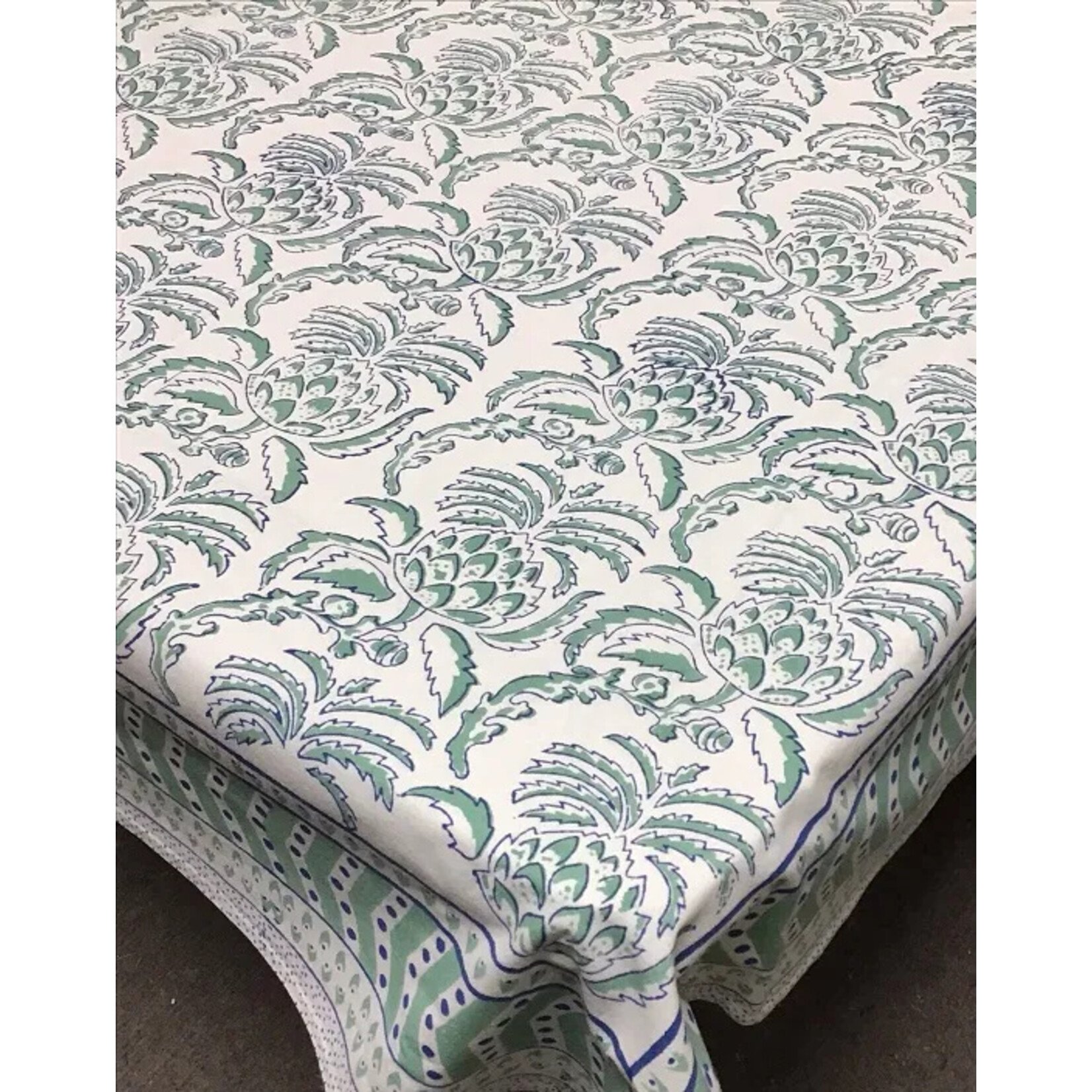 Natural Habitat Thistle White Tablecloth 60x90