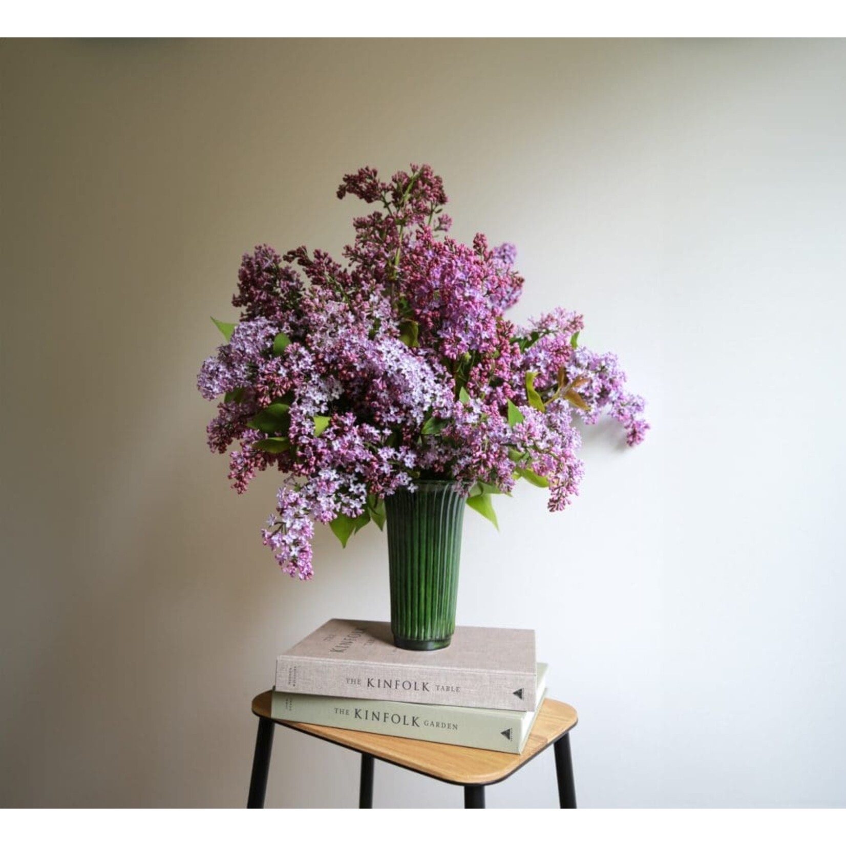 Bergs Potter Daisy Glazed Vase- 12cm Emerald Green