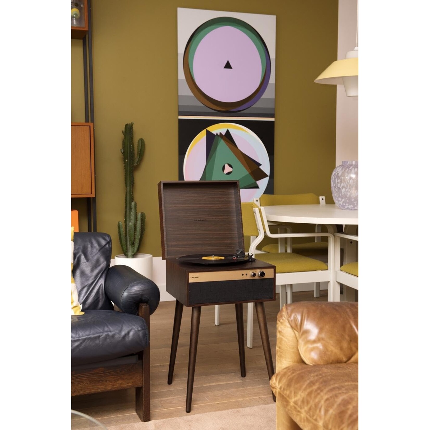 Deer Park Jasper Turntable- Walnut