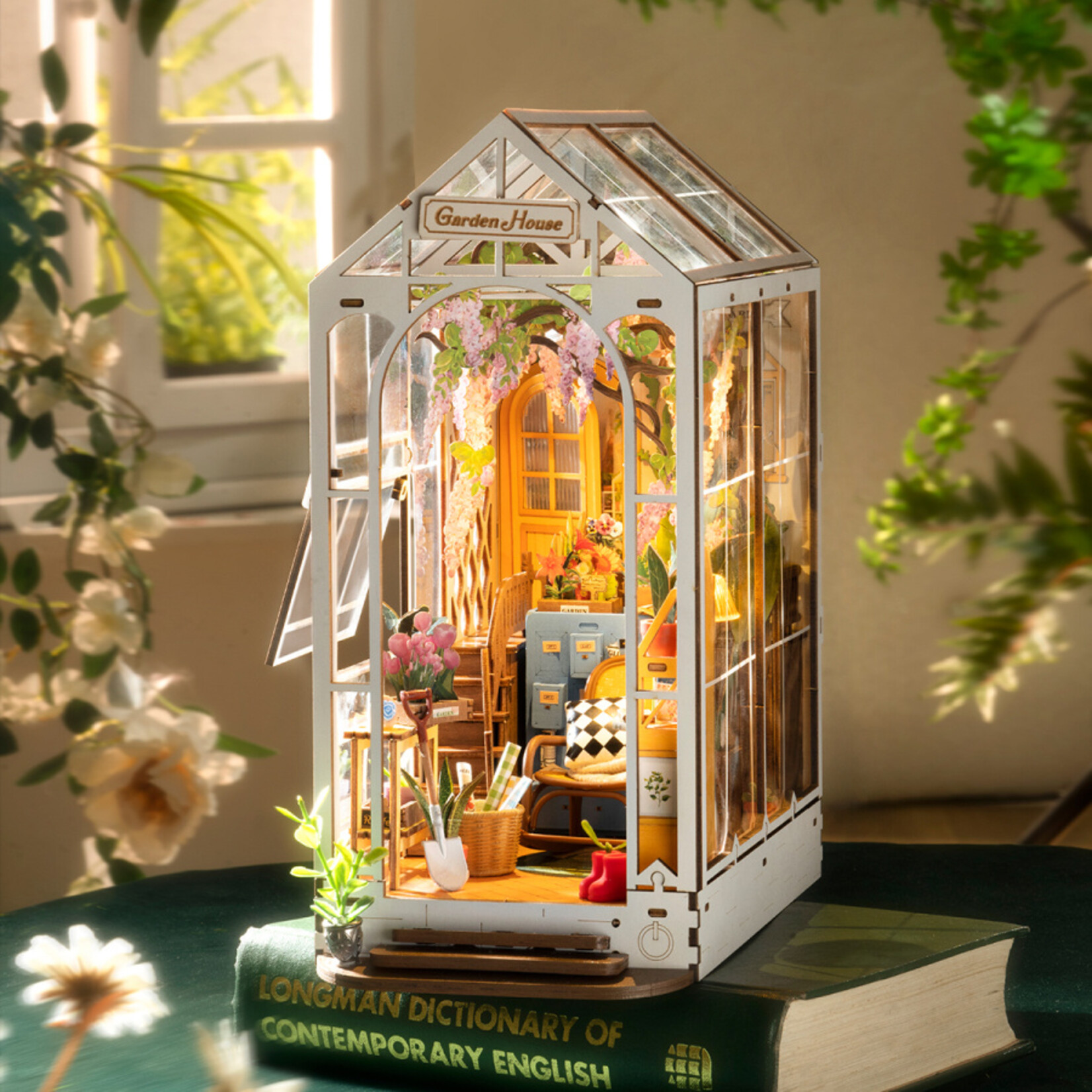 Rolife DIY Mini Garden House Book Nook Kit