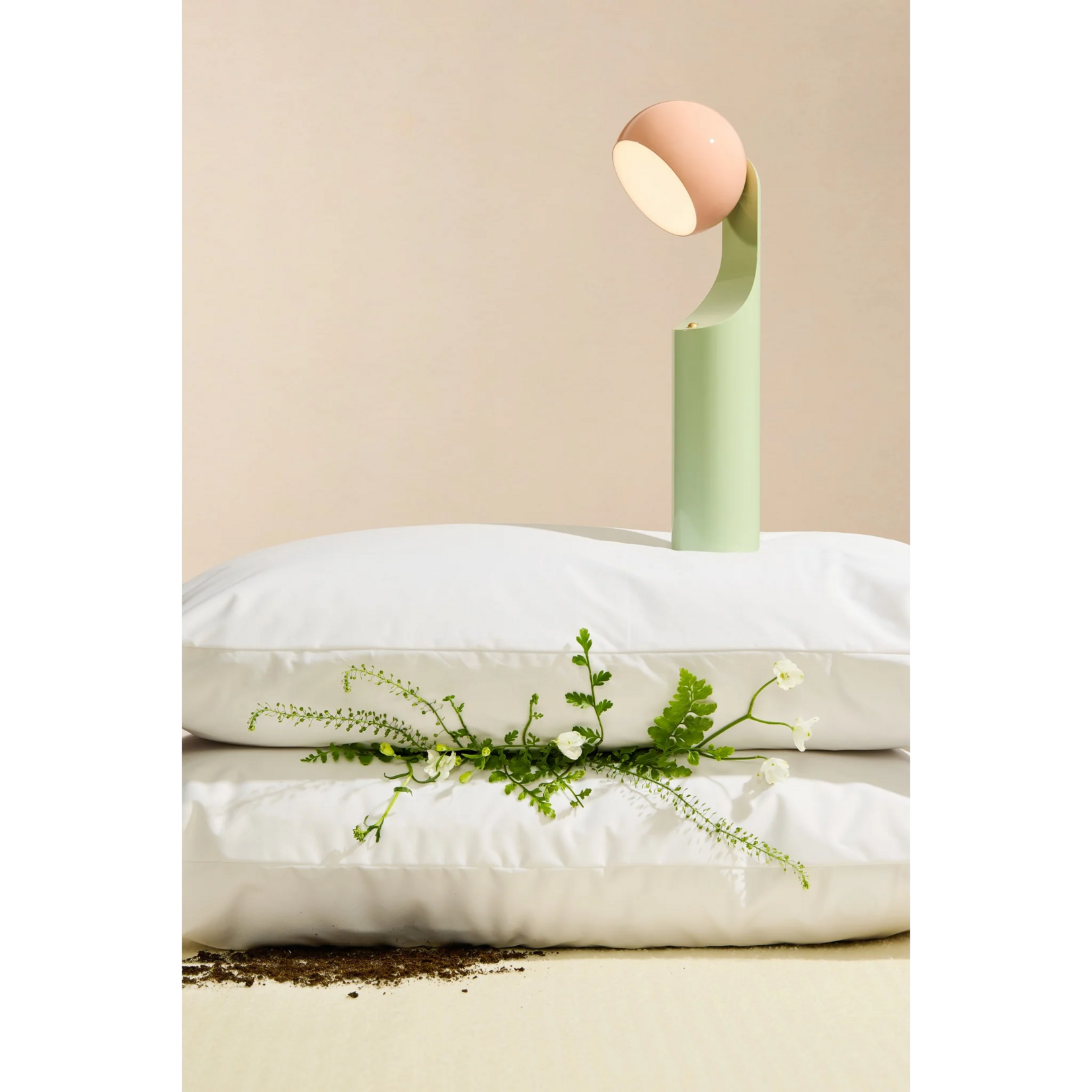 Intent Fine Lumen- MONO Portable Reading Lamp (Guava/ Matcha)