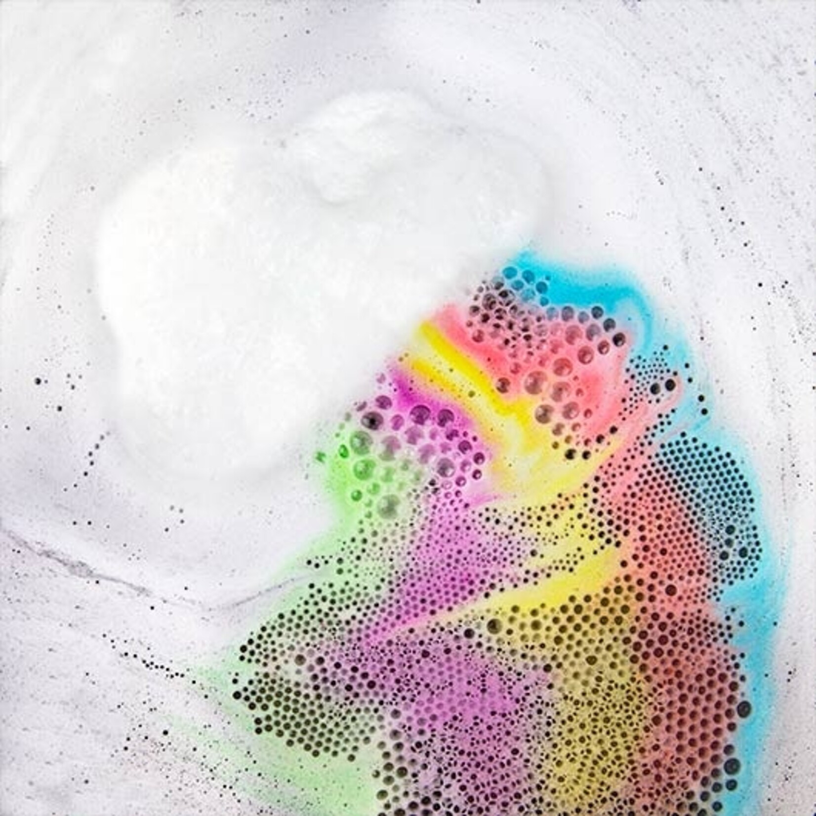 Gift Republic Rainbow Cloud Bath Bomb