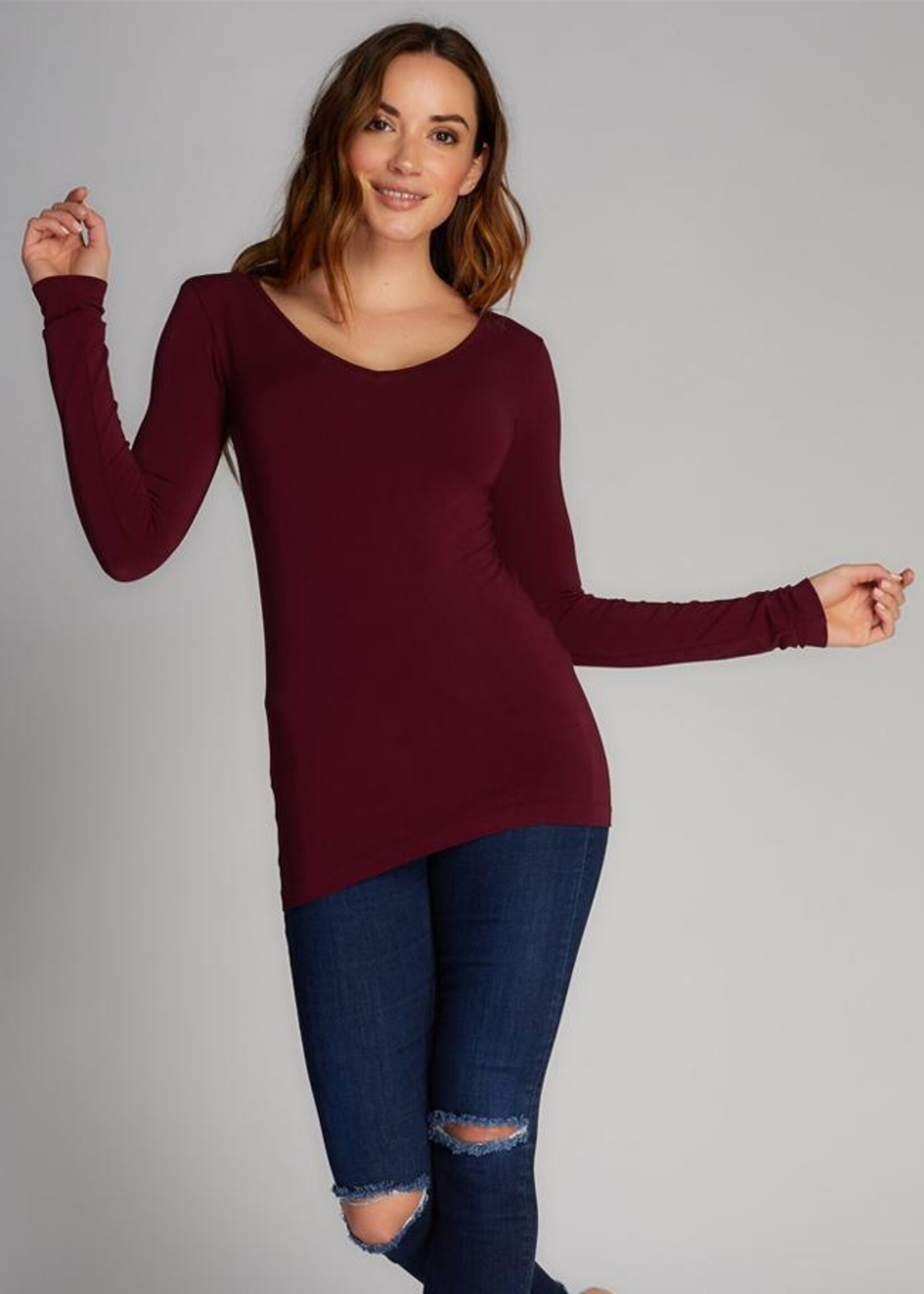 C'est Moi Bamboo L/S V Neck Top