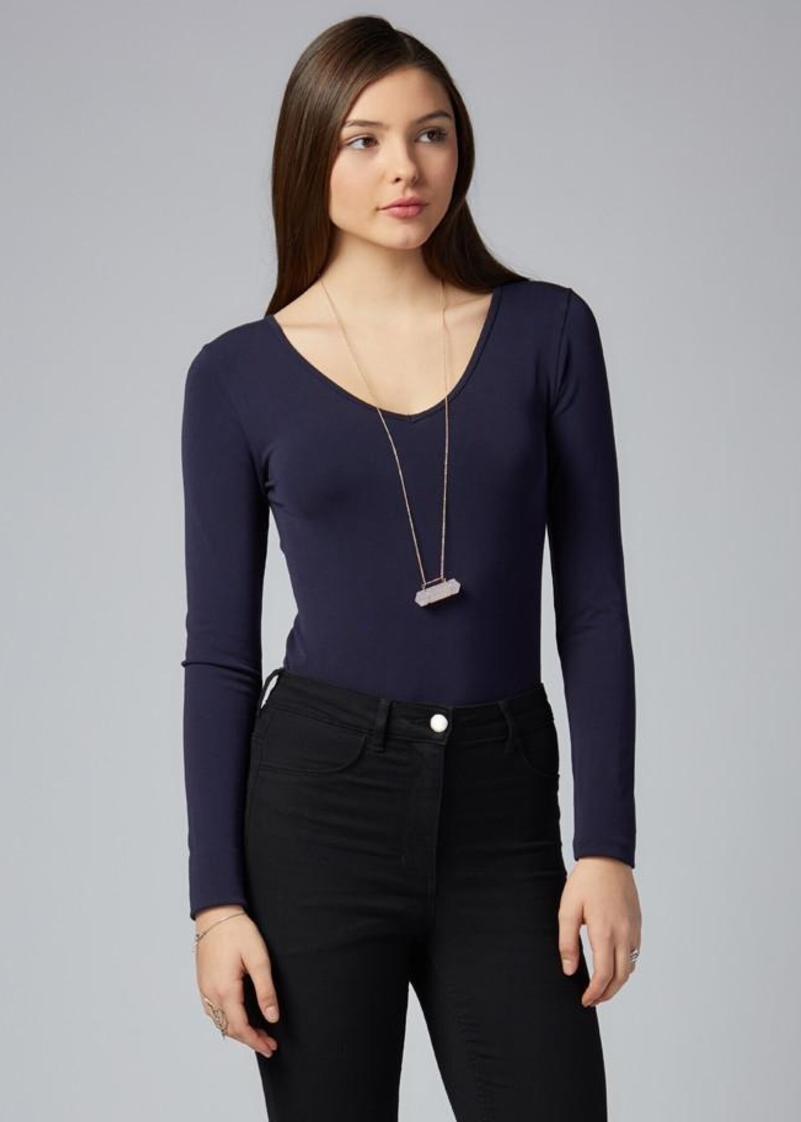 C'est Moi Bamboo L/S V Neck Top
