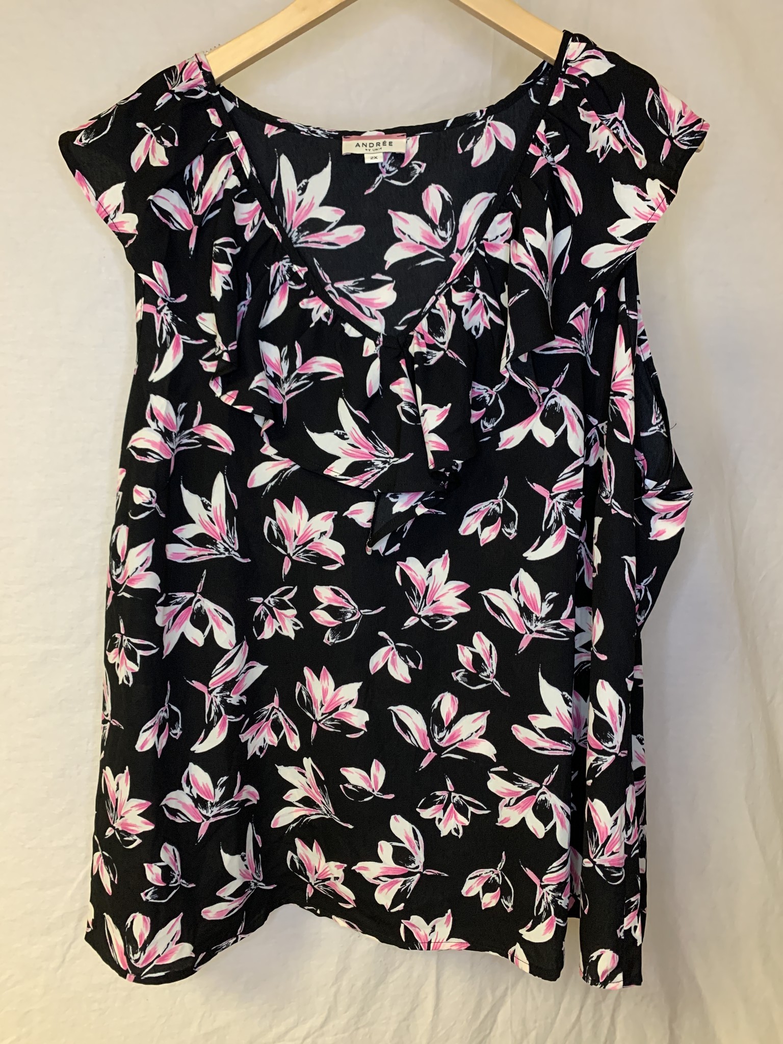 Andree by Unit Tank- Black/Pink Andree by Unit Tank- Black/Pink