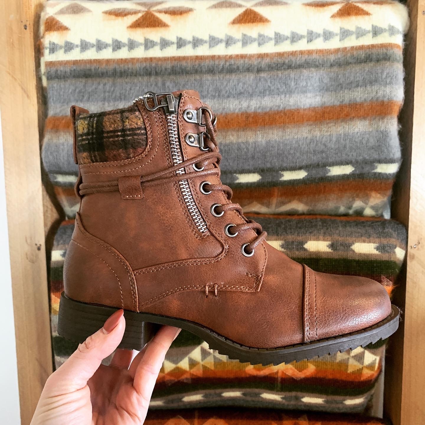 Bronx Lace Up Boot - Pearl \u0026 Hart