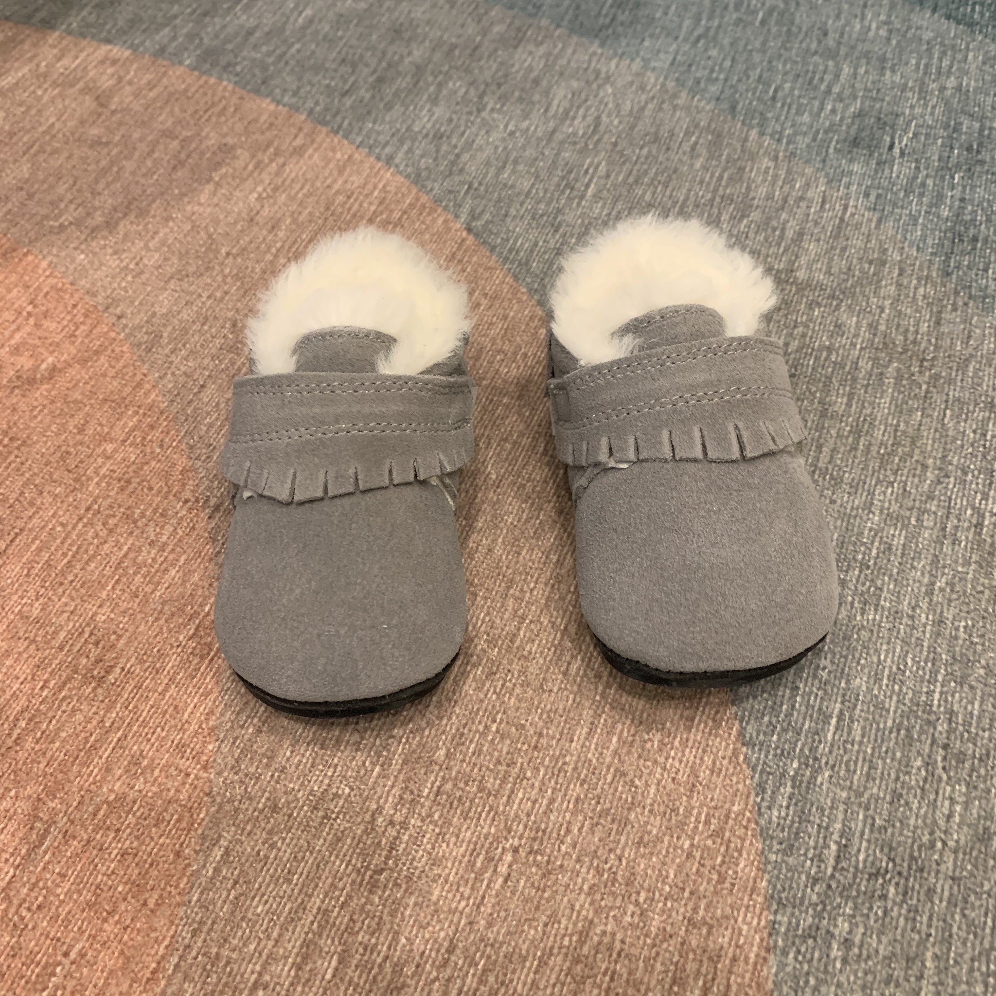 Jack & Lily Grey Fringe Fur Slipper