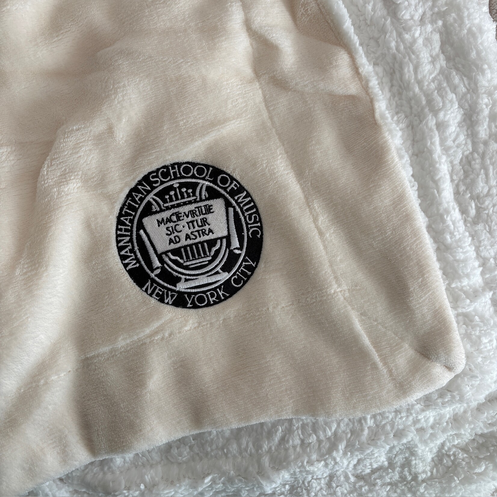 Jardine Sherpa Blanket with Embroidered MSM Seal (2 colors!)