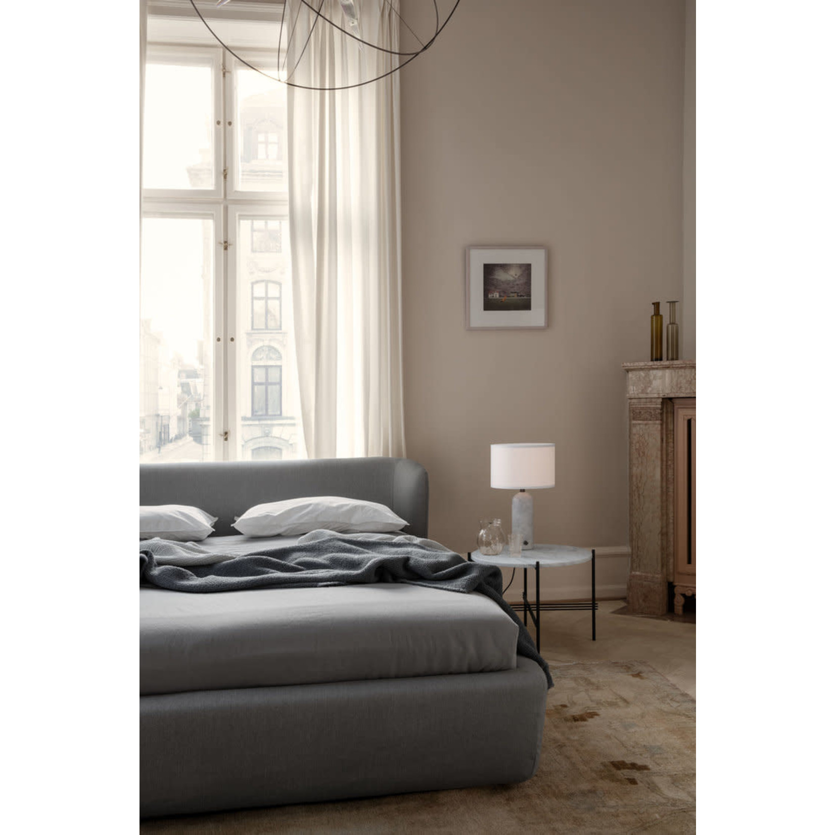 Gubi Gubi | Gravity Lamp | Small | Grey Marble