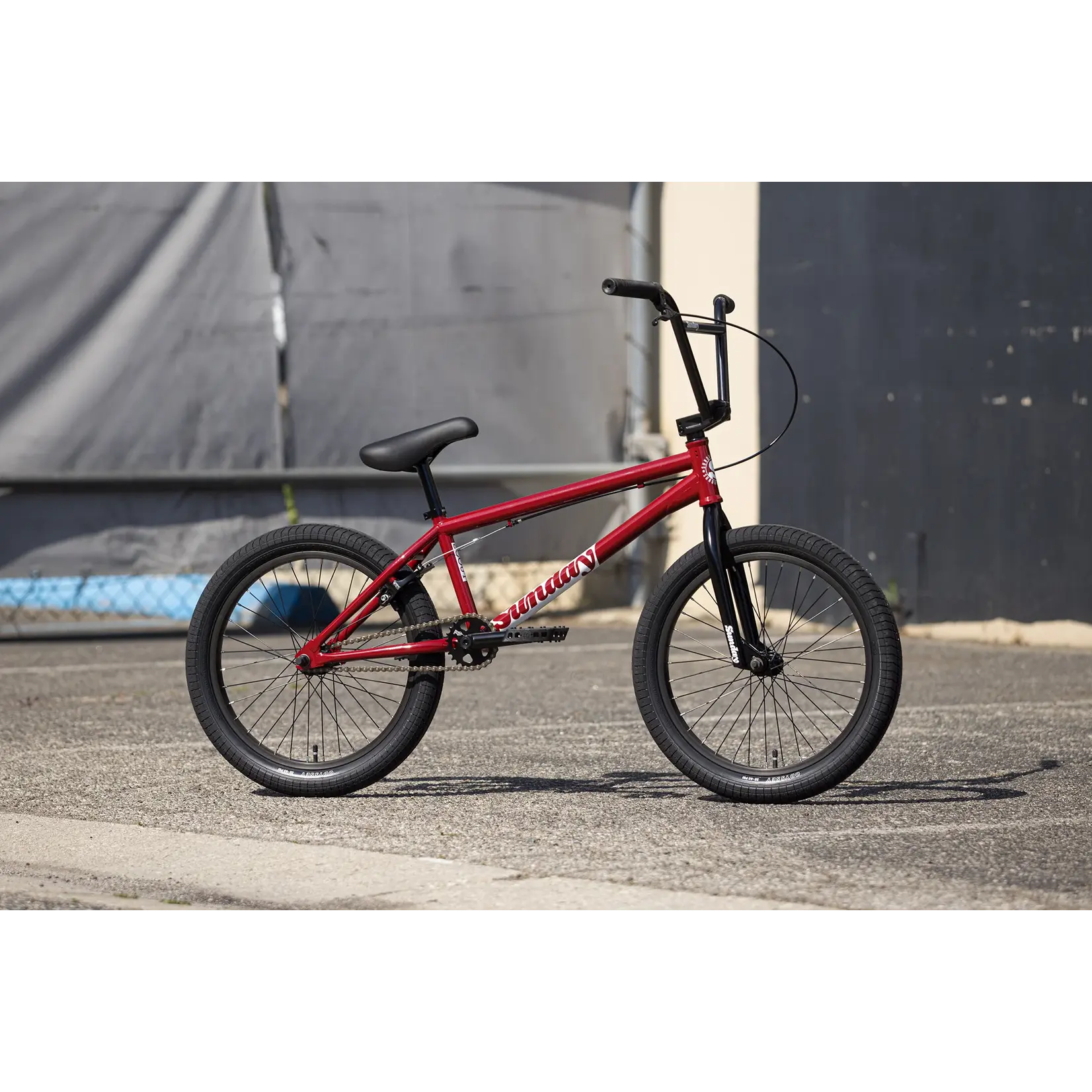 Sunday Sunday Scout (Gloss Maroon with 21" tt)