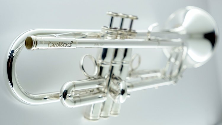 CarolBrass CarolBrass Professional Trumpet with Silver Plated Finish CTR-5060H-GSS-Bb-S