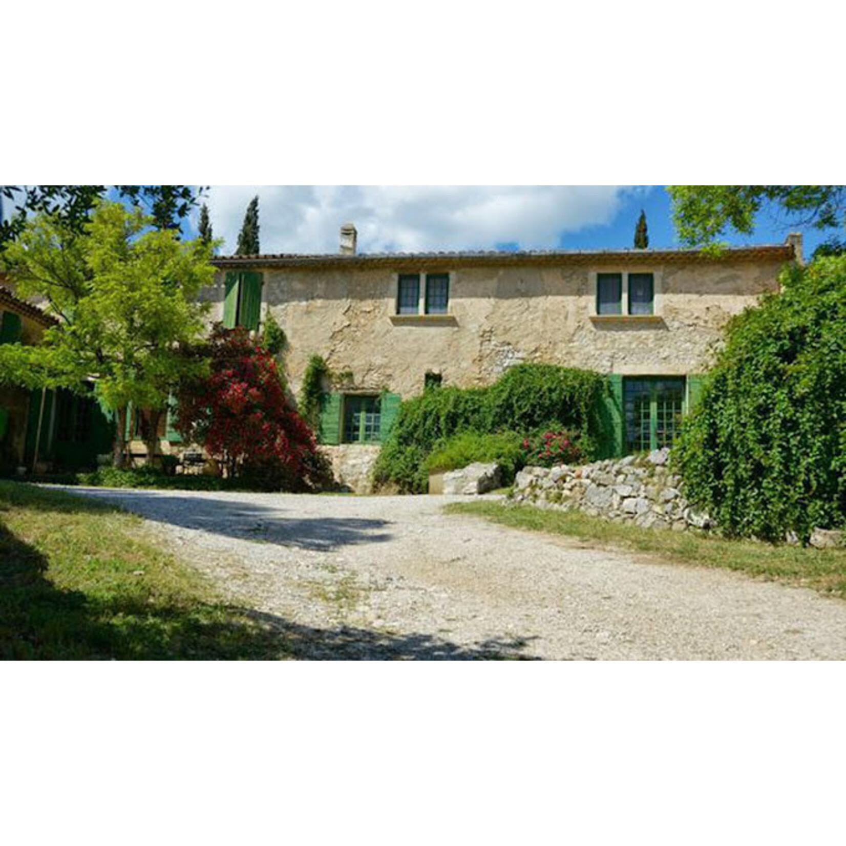 Les Baux de Provence Les Baux de Provence Mas de Gourgonnier France Organic