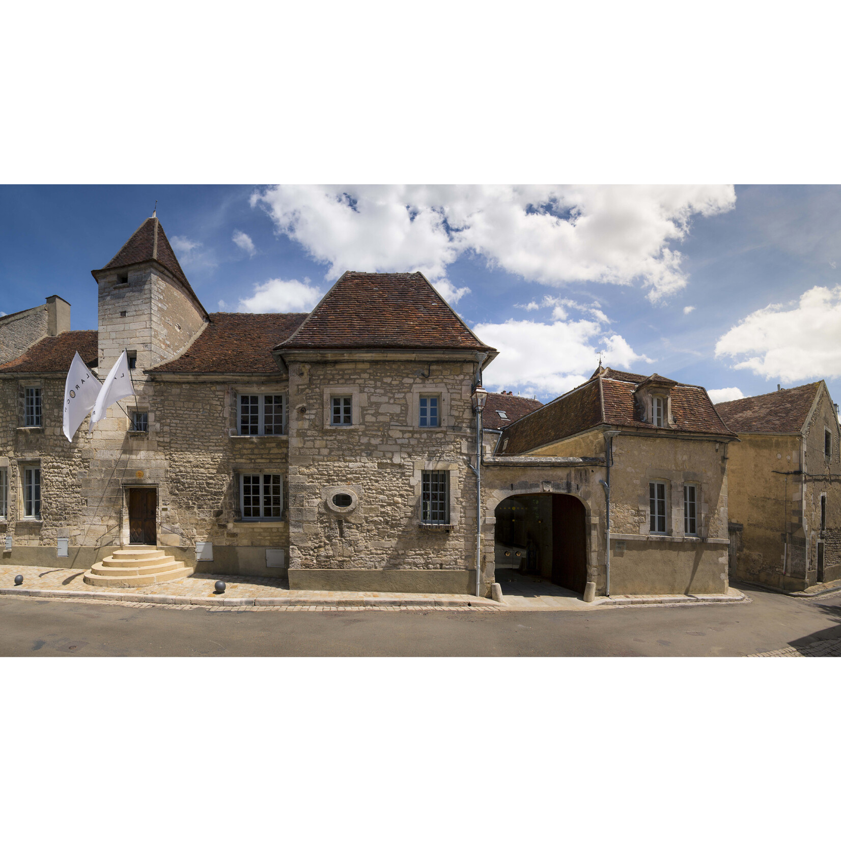 Domaine Laroche Domaine Laroche Les Clos Chablis Grand Cru 2023