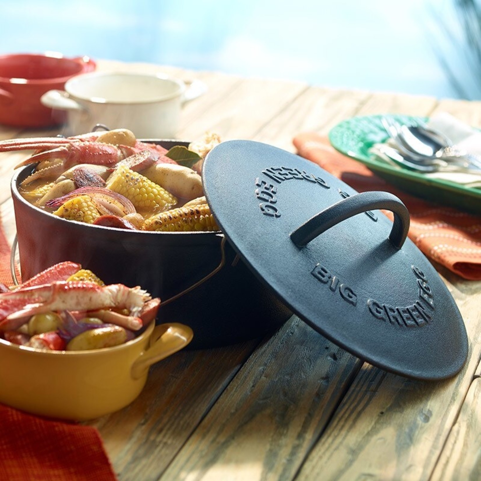 Big Green Egg BGE Dutch Oven, Cast Iron (Round)