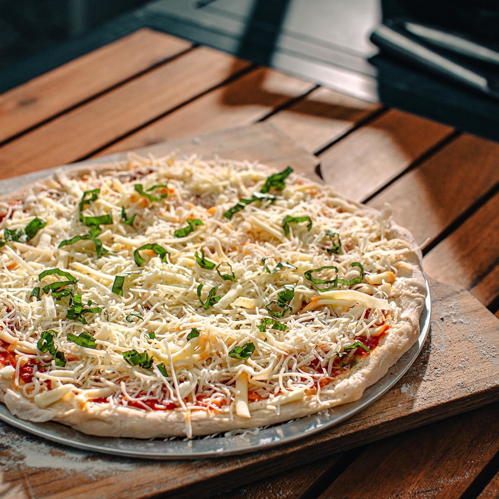 Big Green Egg BGE Bamboo Pizza Peel w/ Aluminum Screen