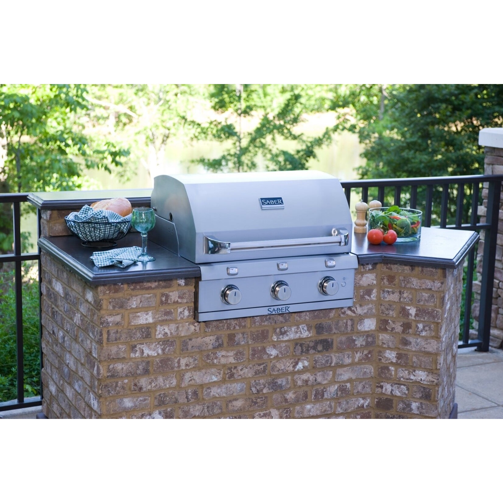 Saber Saber Premium 3 Burner Gas Grill