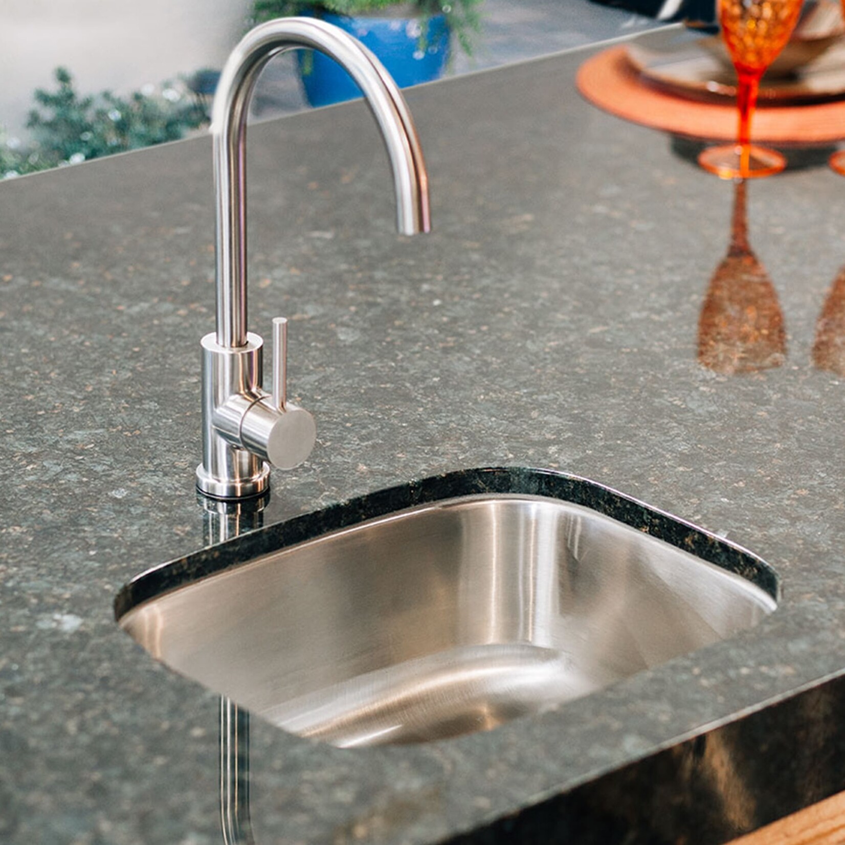 Summerset Summerset 19x15" Undermount Sink w/ Faucet
