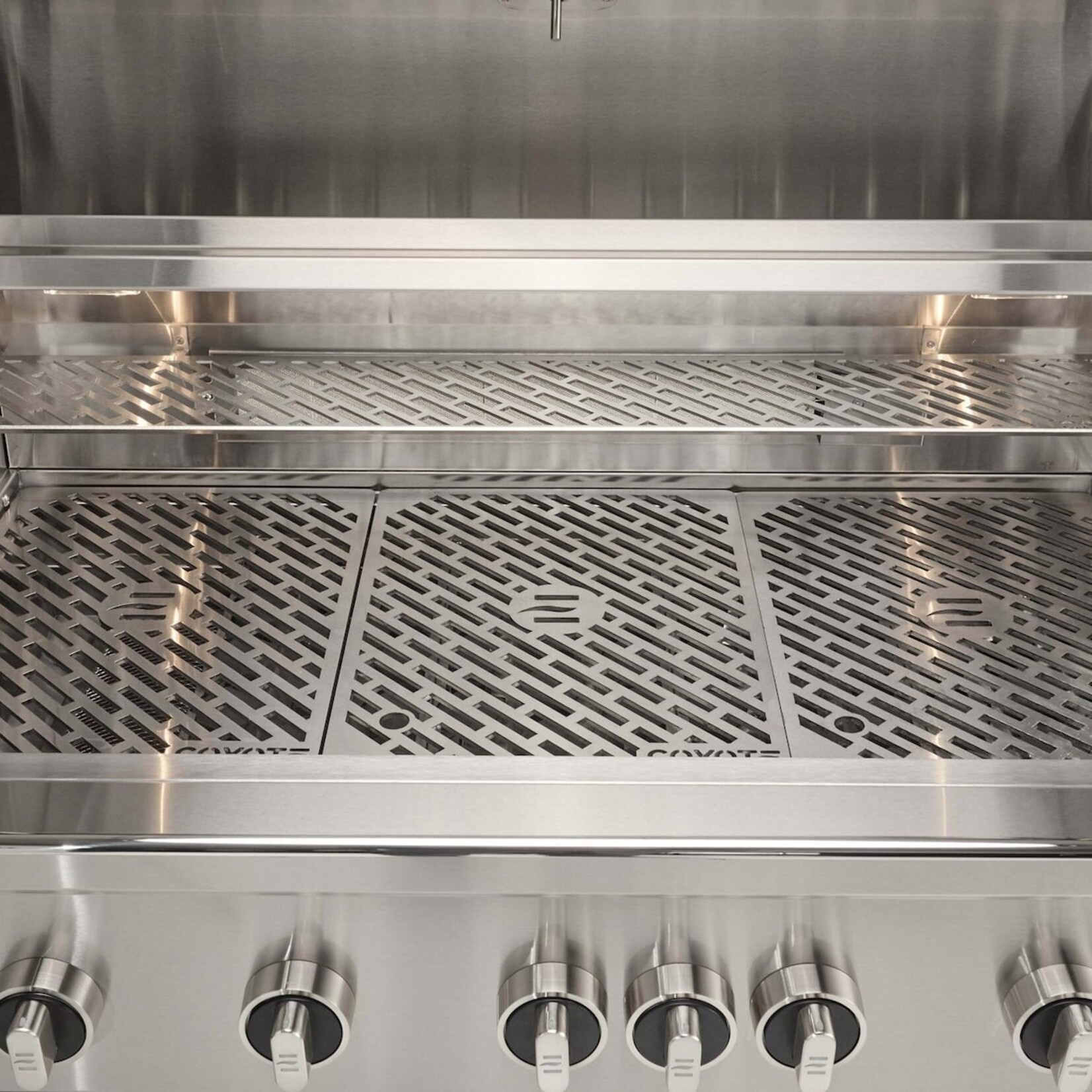 Coyote Coyote SL-Series Grill 42" Built-in - Liquid Propane