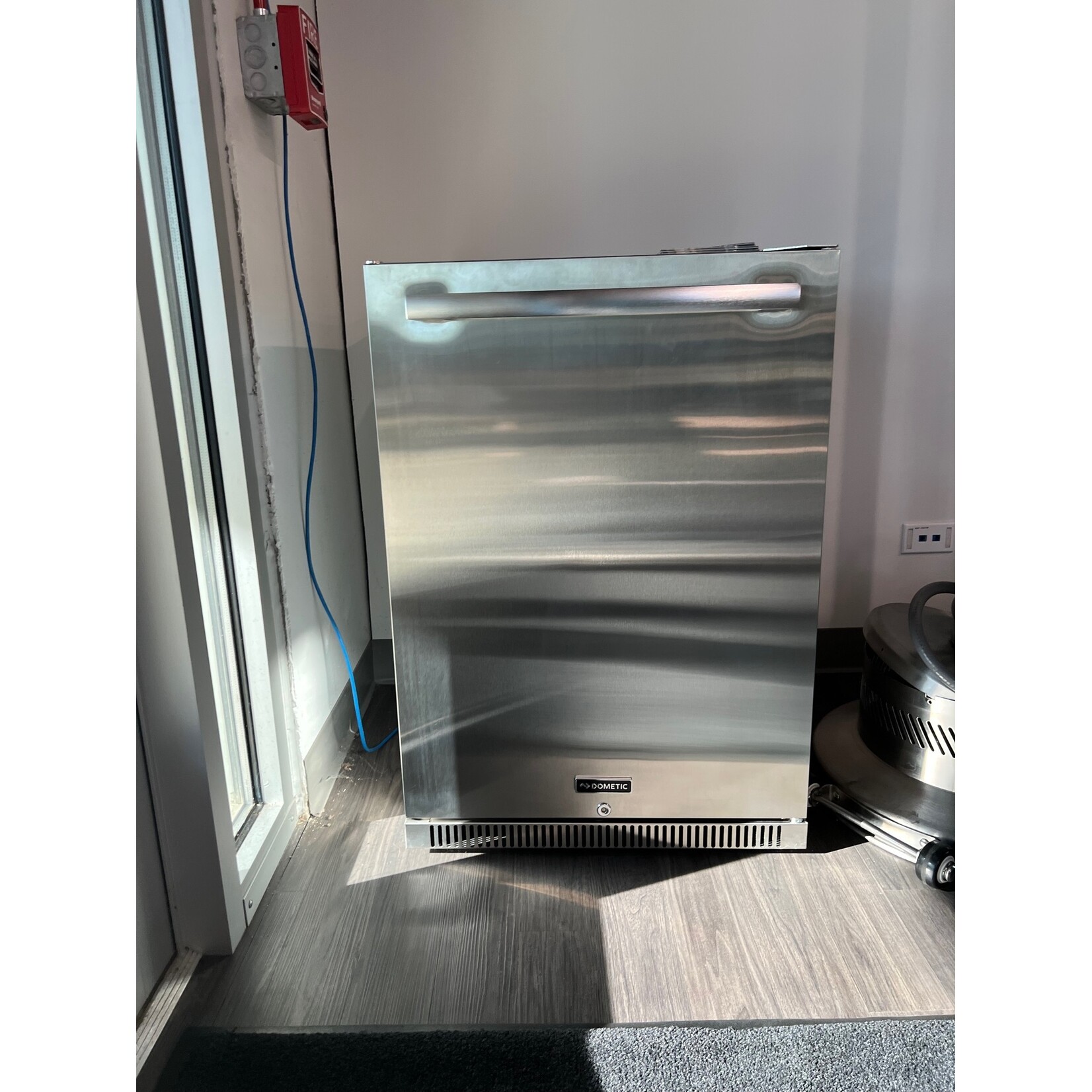 Dometic Dometic E-Series Refrigerator 24" - Open Box 40300010