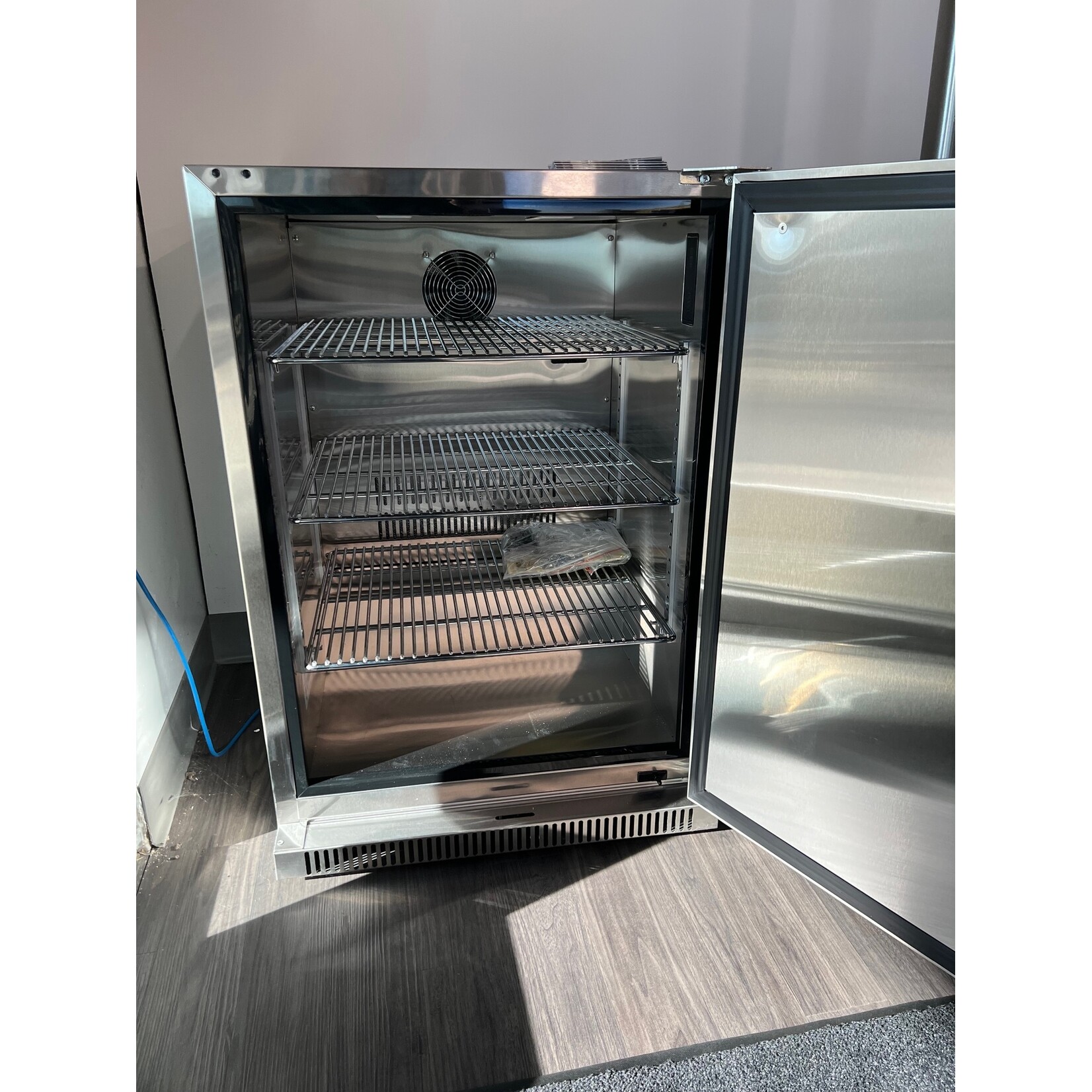 Dometic Dometic E-Series Refrigerator 24" - Open Box 40300010