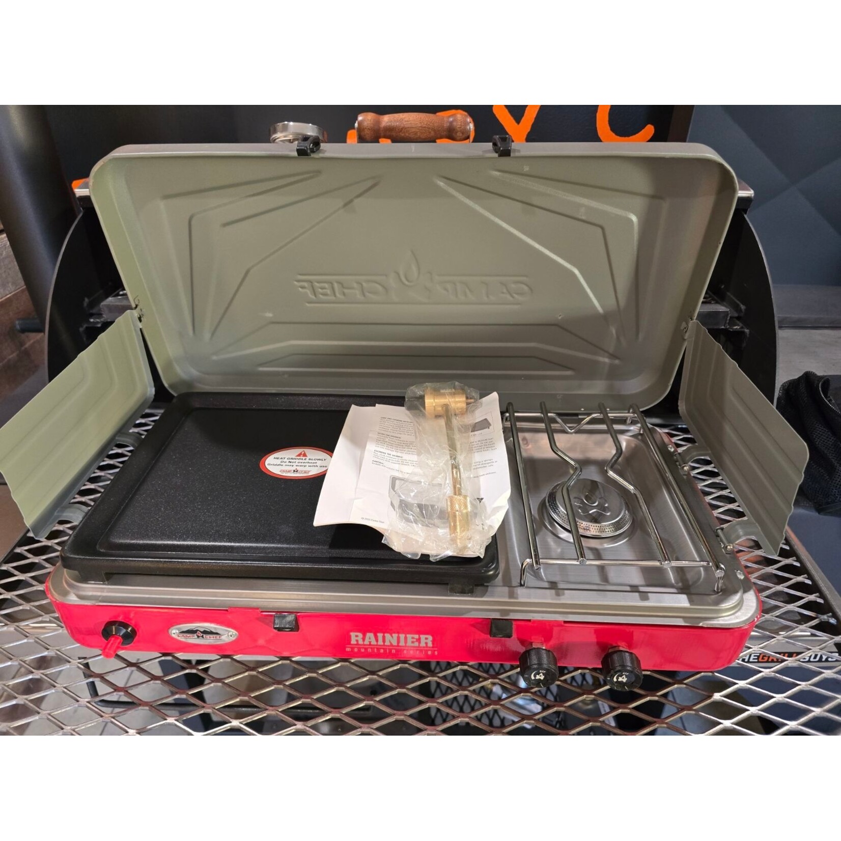 Camp Chef Camp Chef Mountain Series Rainier 2X w/ Carry Bag - Open Box